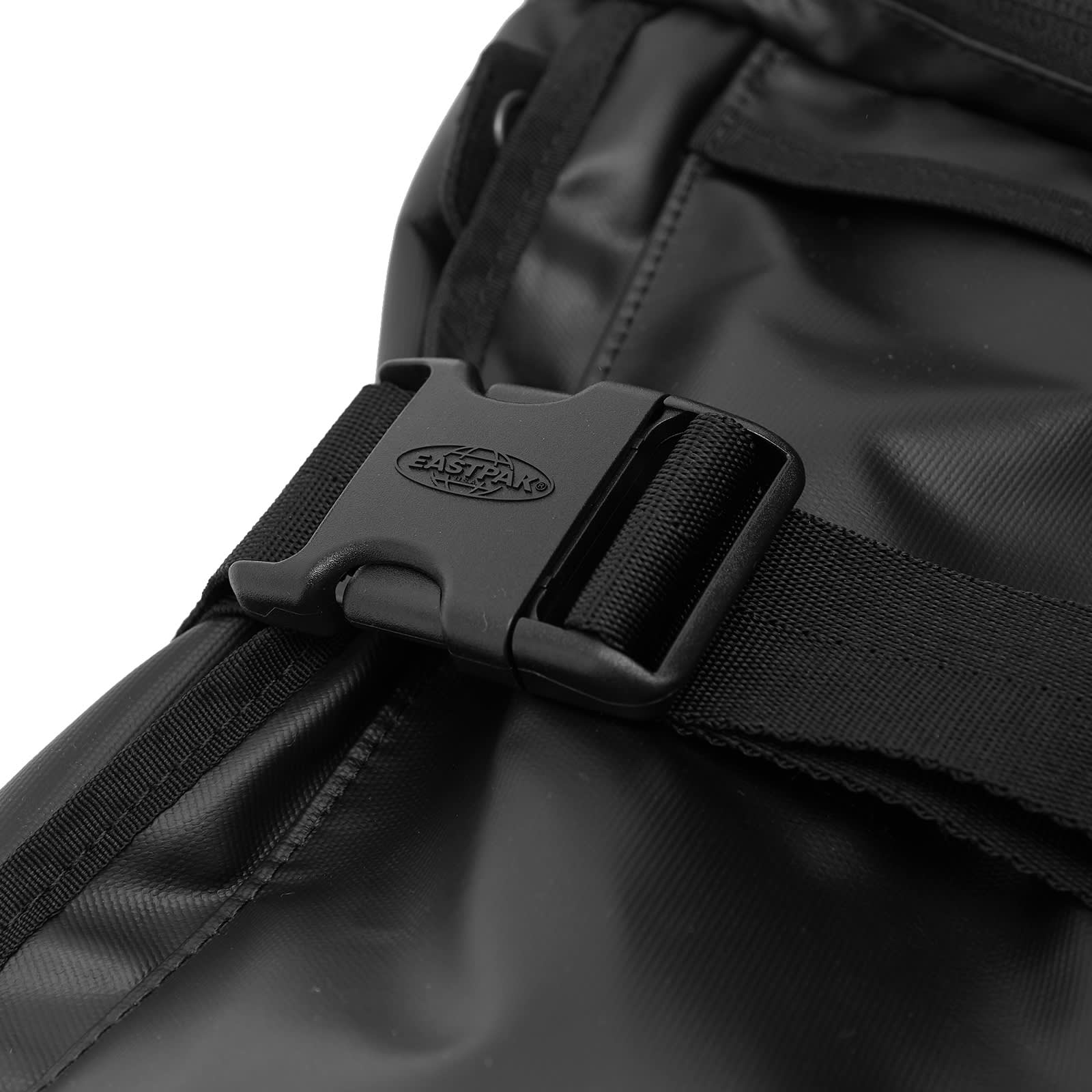 Eastpak Perce Wheel Medium Luggage Case Tarp Black END. (JP)