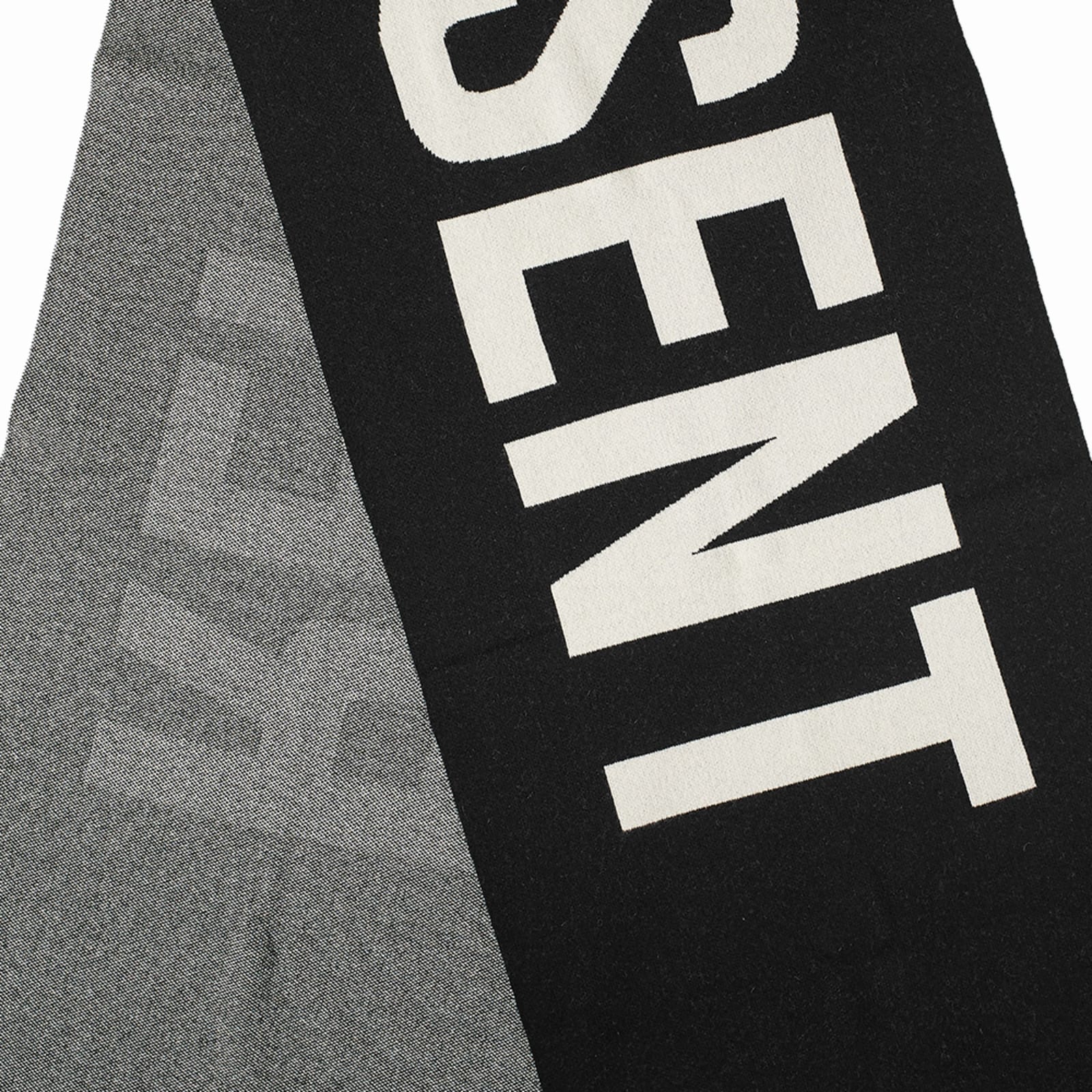 Represent Logo Scarf Black END.