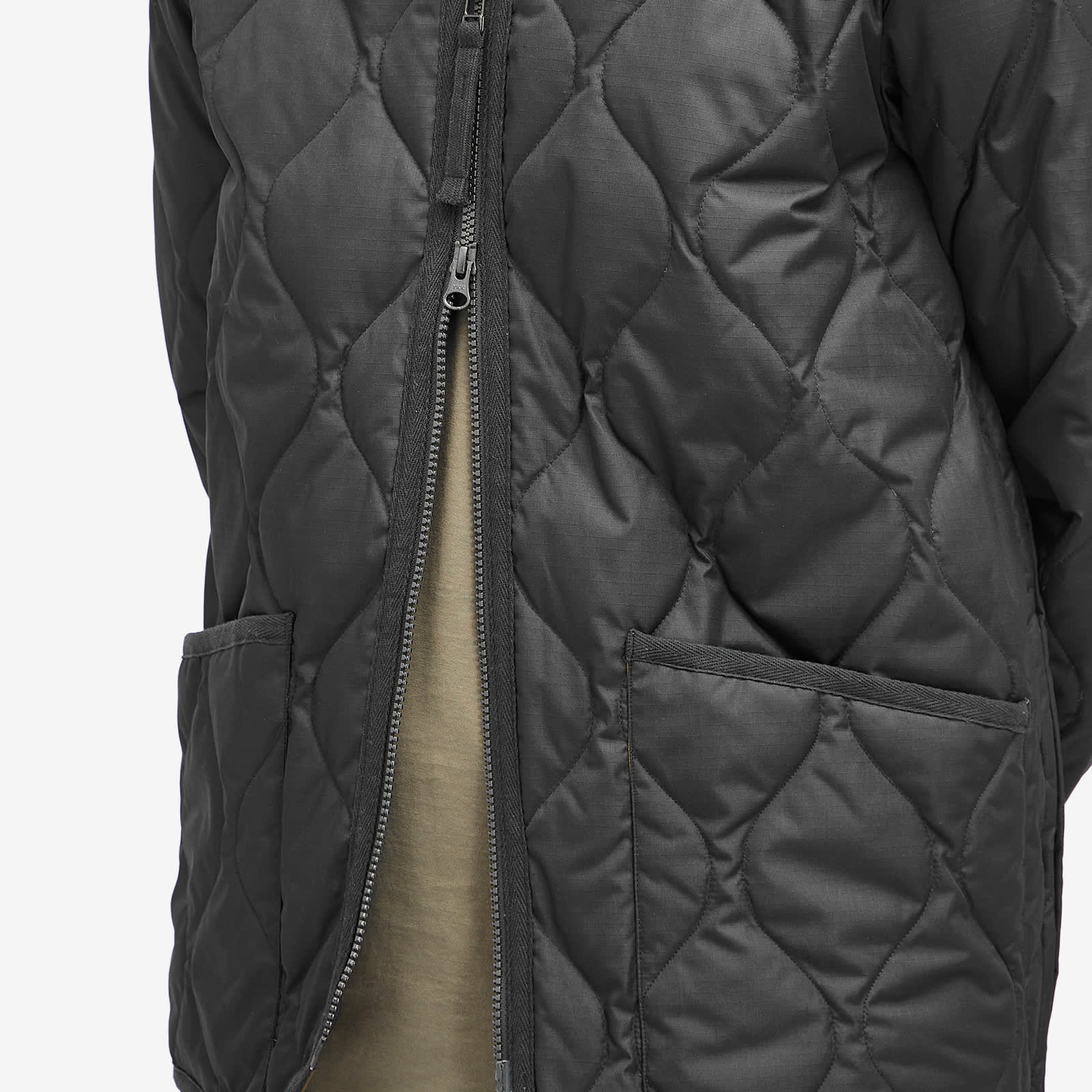 Taion Military Zip V-Neck Down Jacket