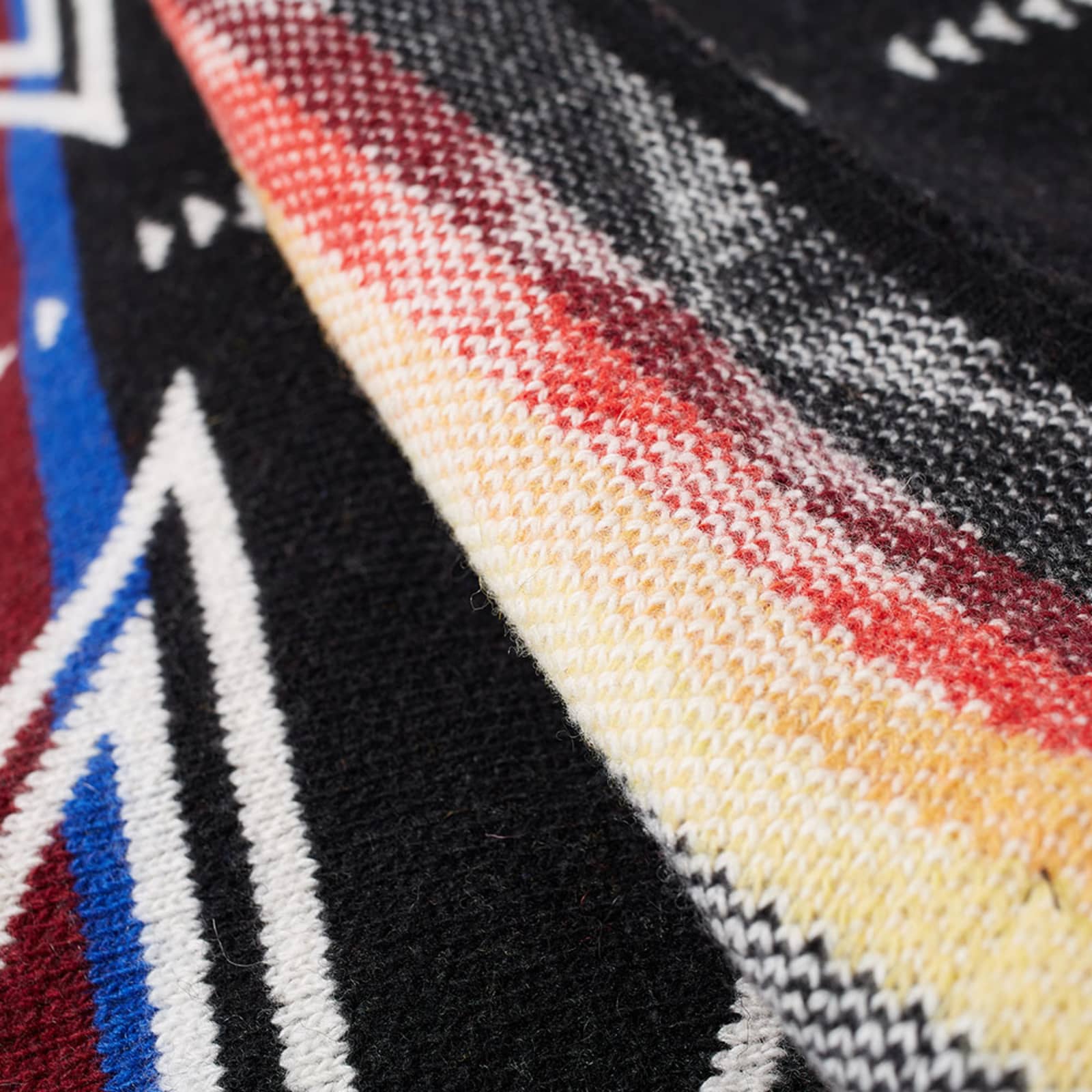 Tom & Hawk Hawk Navajo Blanket Black & Multi END. (SG)