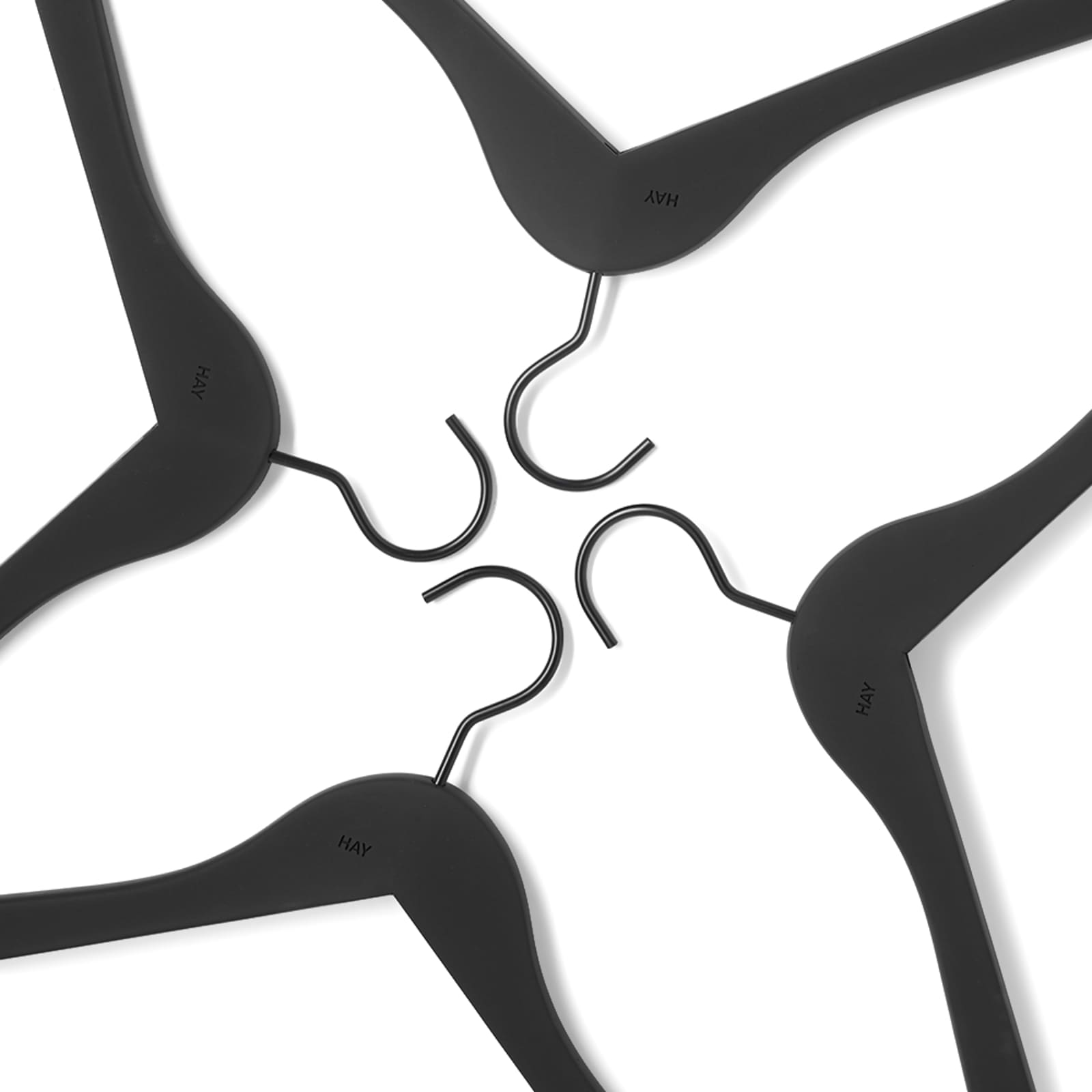 HAY Soft Coat Hangers 4 Pack Black END.