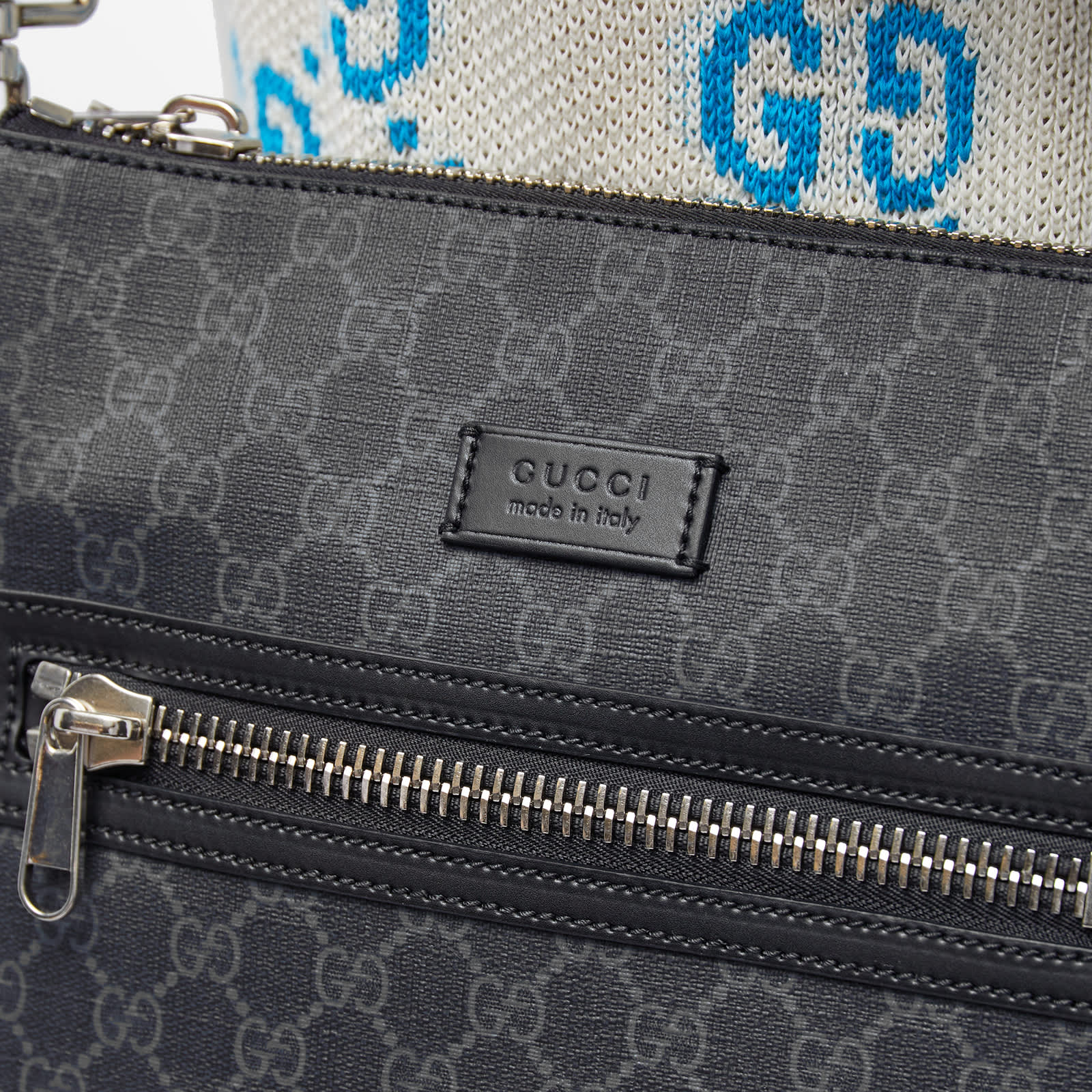 Gucci GG Supreme Messenger Bag Black END.