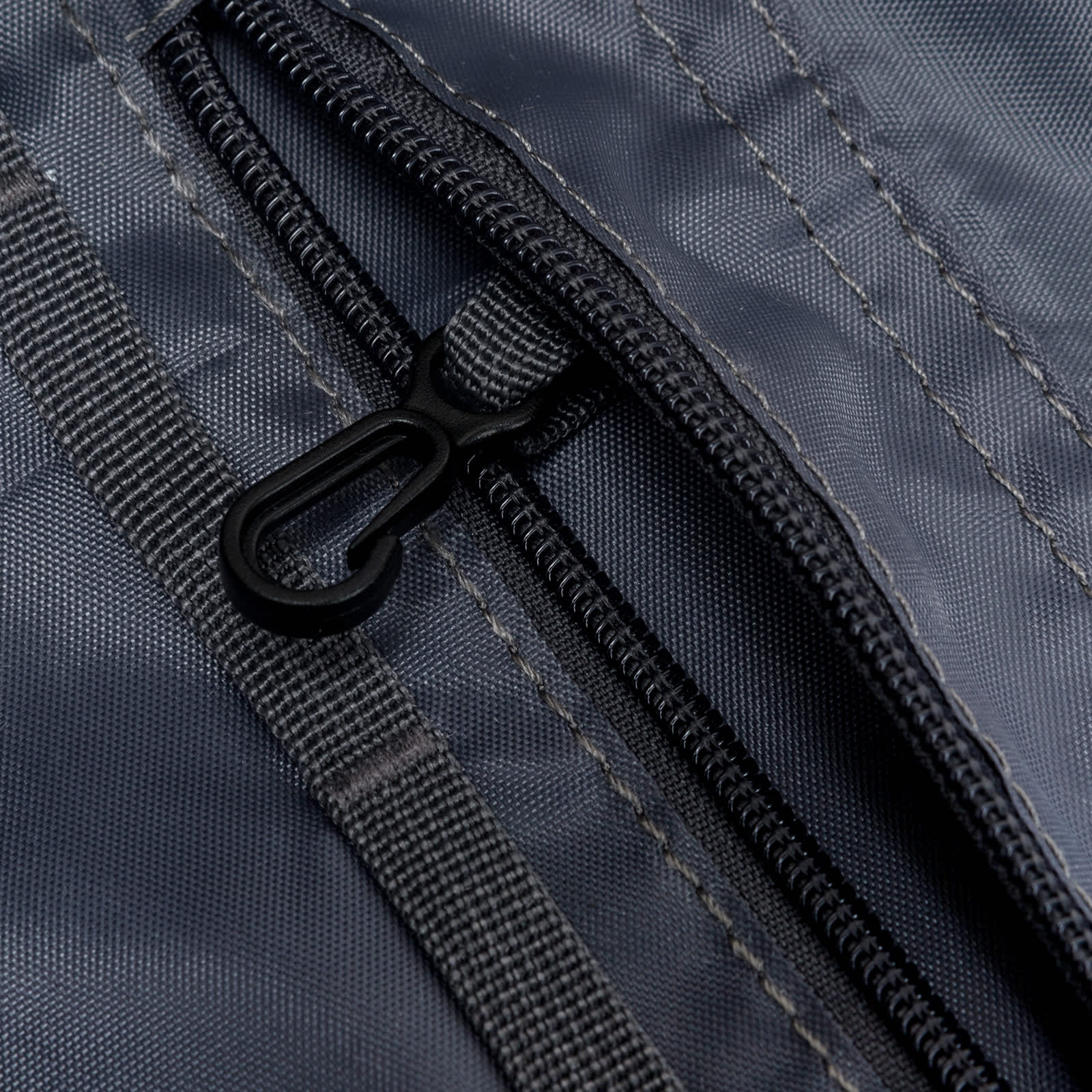 Elliker Holdall - Medium - Black