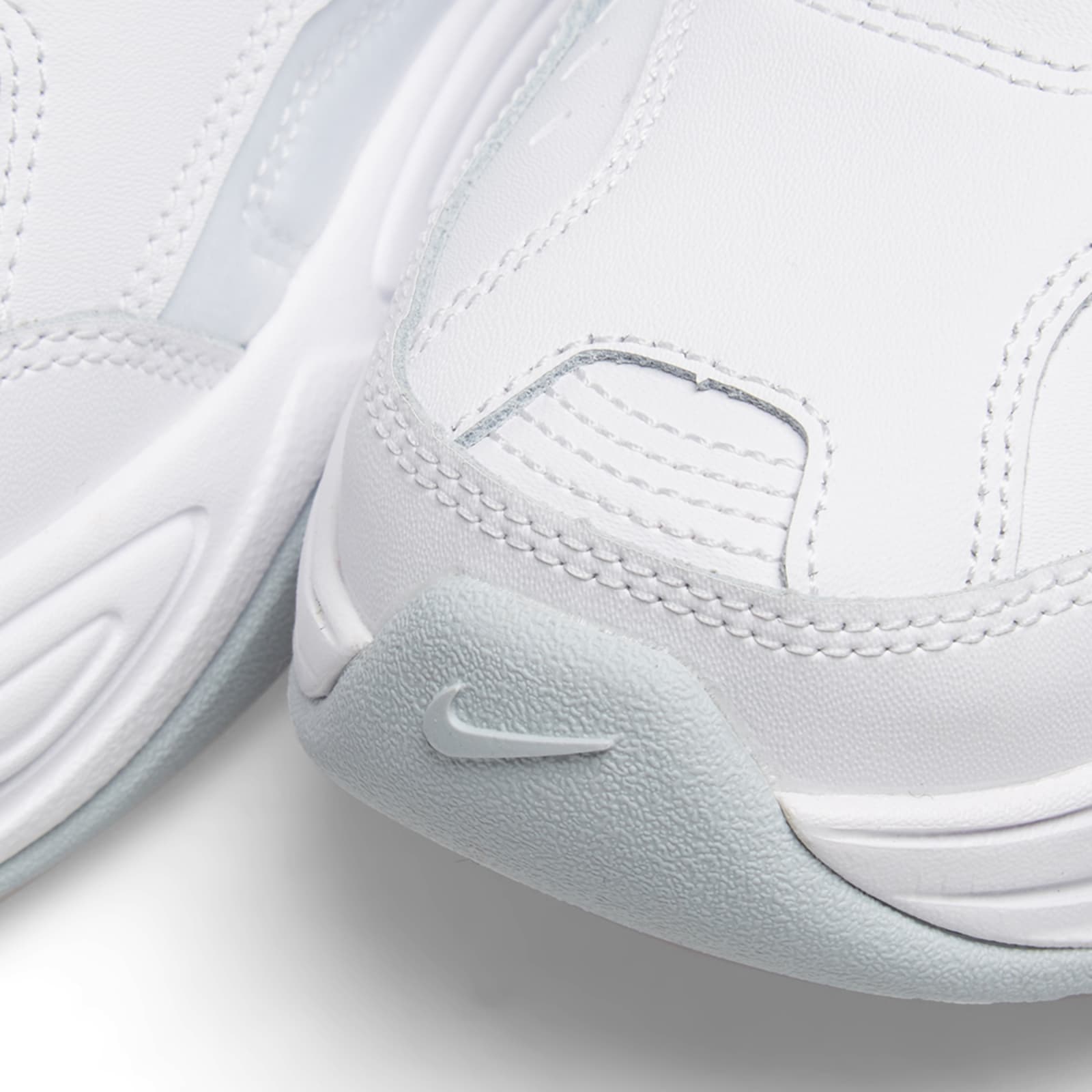 tekno nike white