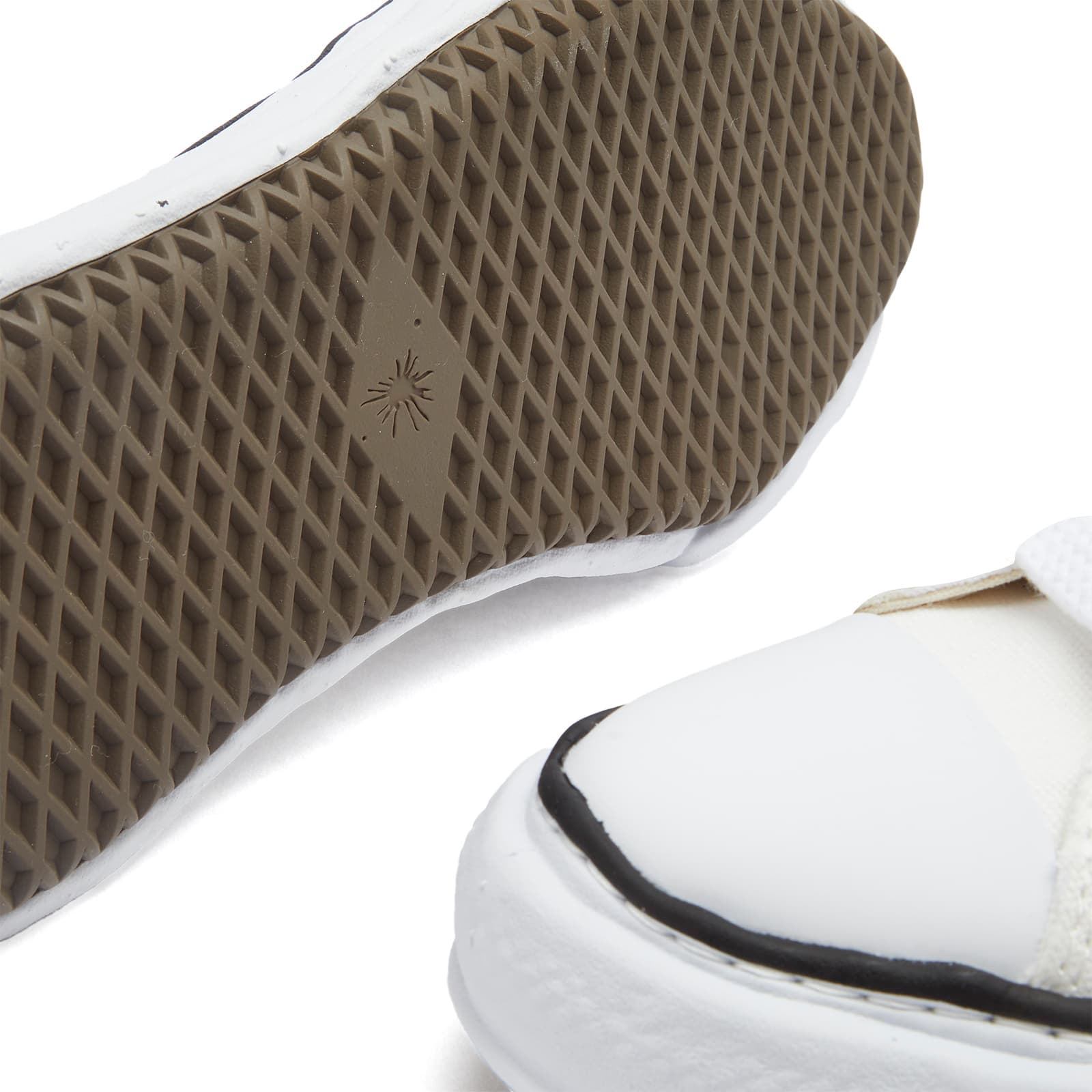 Maison MIHARA YASUHIRO Original Sole Canvas Low Sneaker