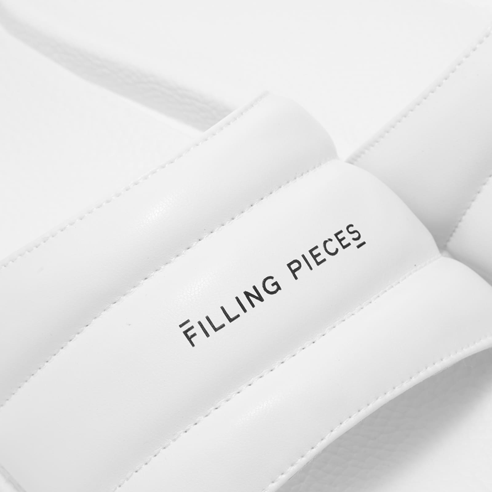 Filling Pieces Pool Slide White END.