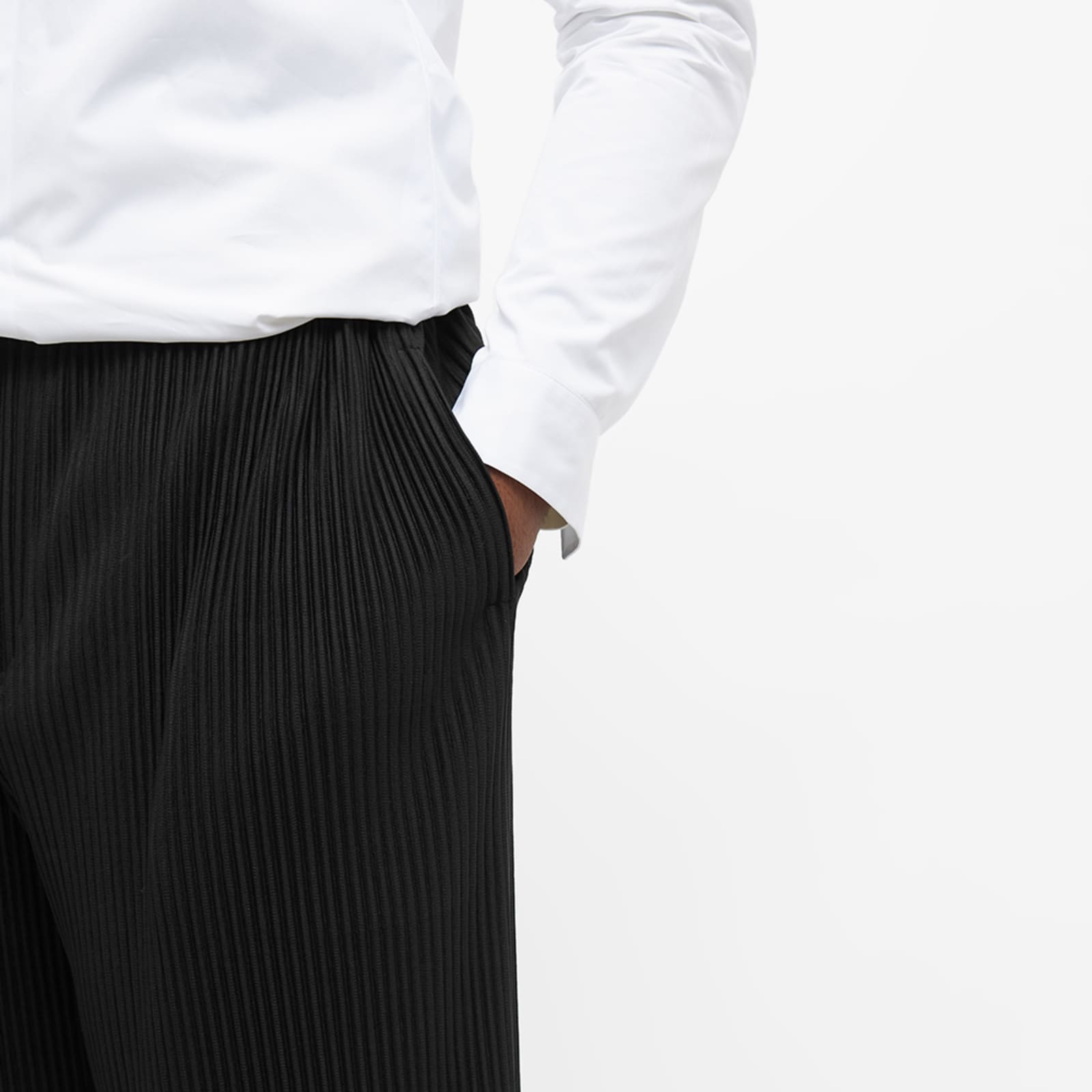 Homme Plissé Issey Miyake Relaxed Fit Pleated Pant Black END. (US)