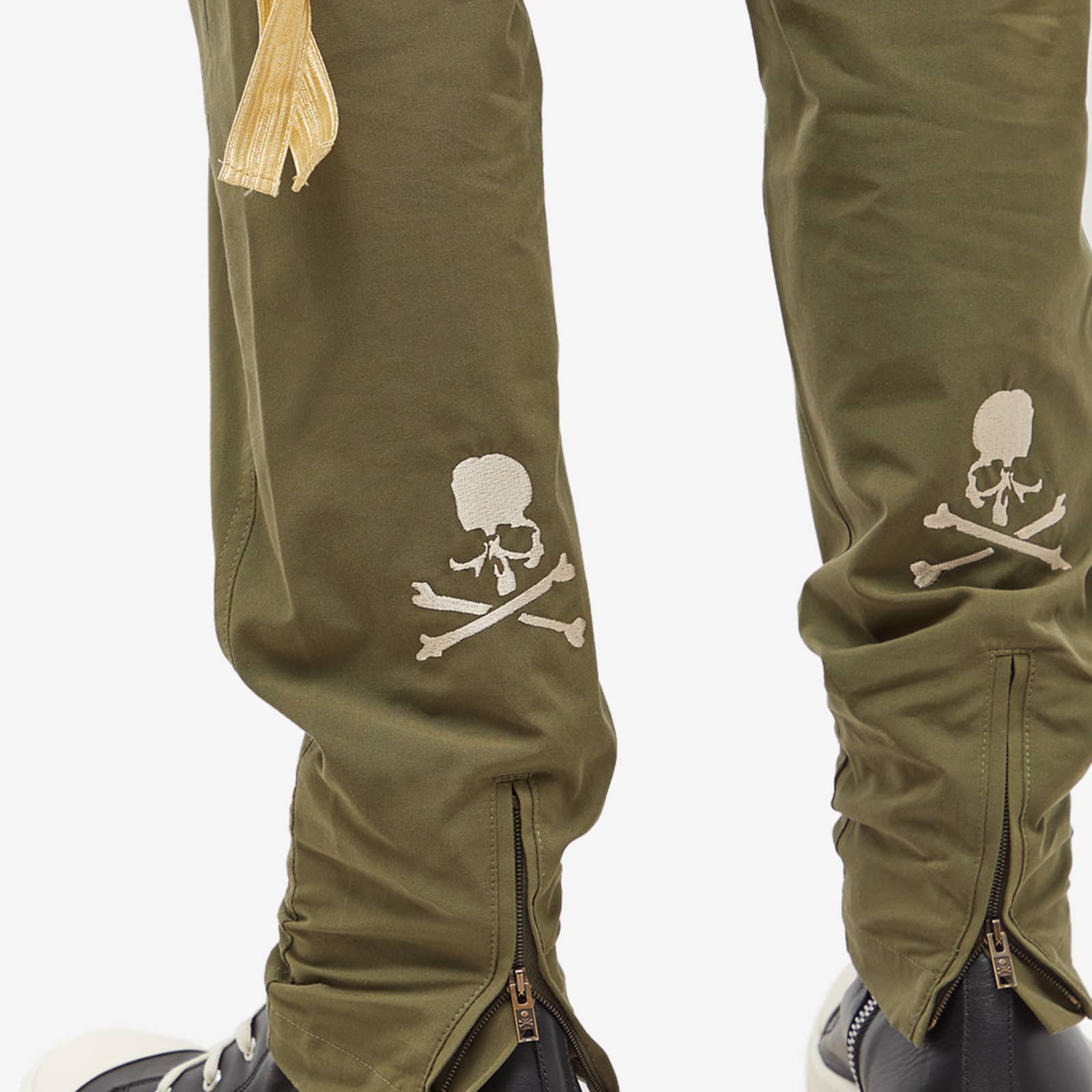 MASTERMIND WORLD Cargo Skull Pants Olive END.