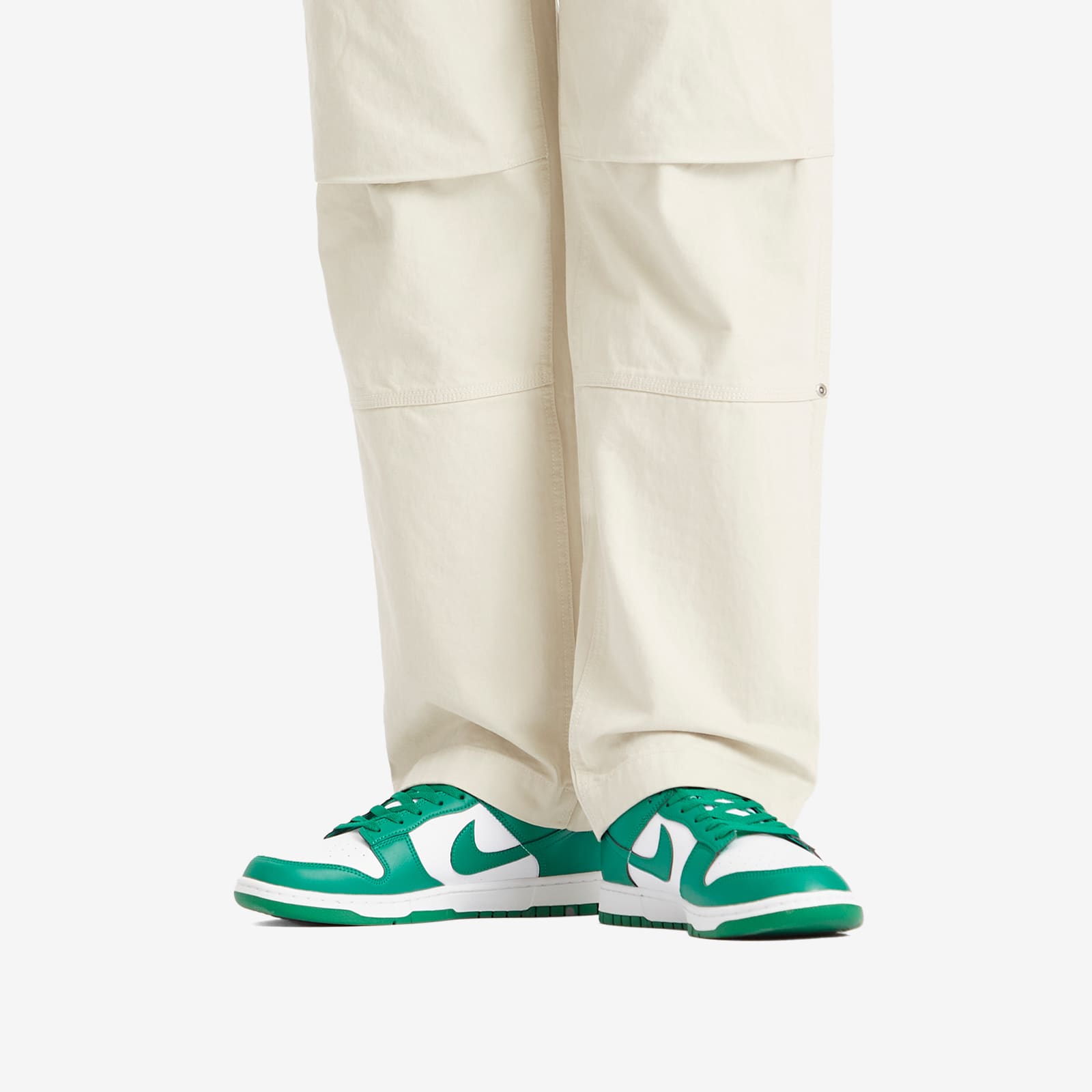 Nike Dunk Low Retro Sneaker - White & Malachite