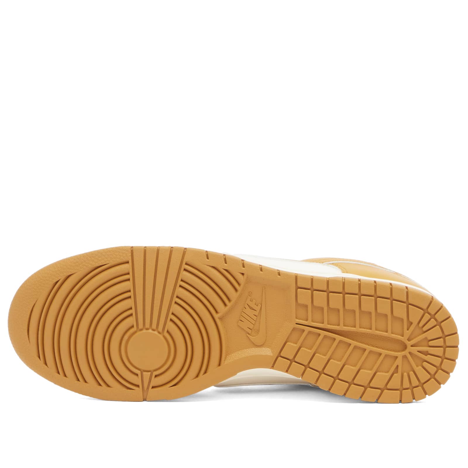 Nike Dunk Low Retro Sneaker