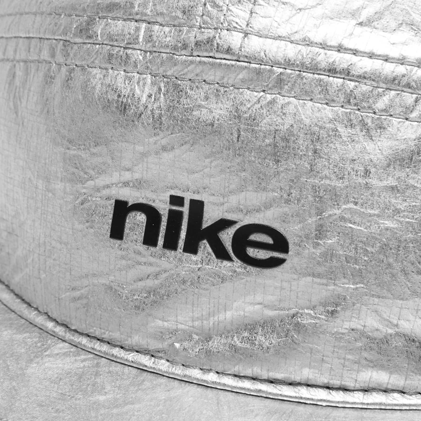 nike mars landing cap