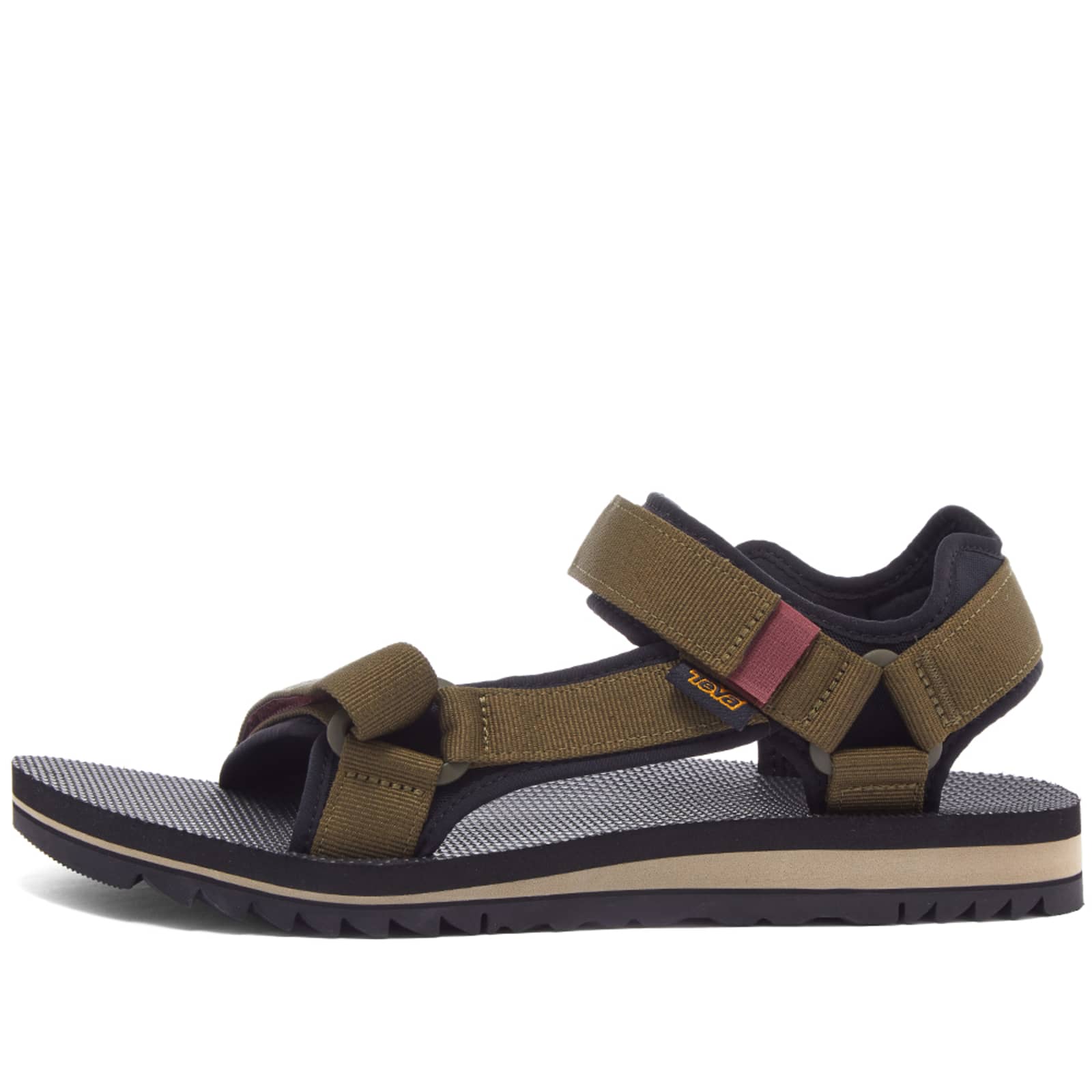 teva w universal trail