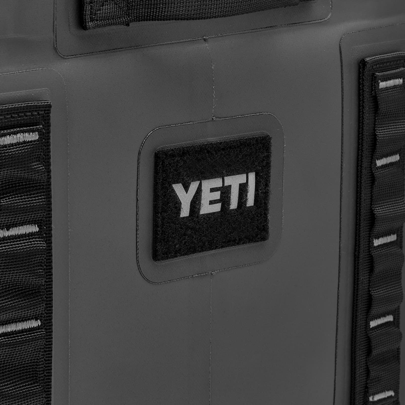 YETI Hopper Flip 18 Soft Cooler Charcoal END.