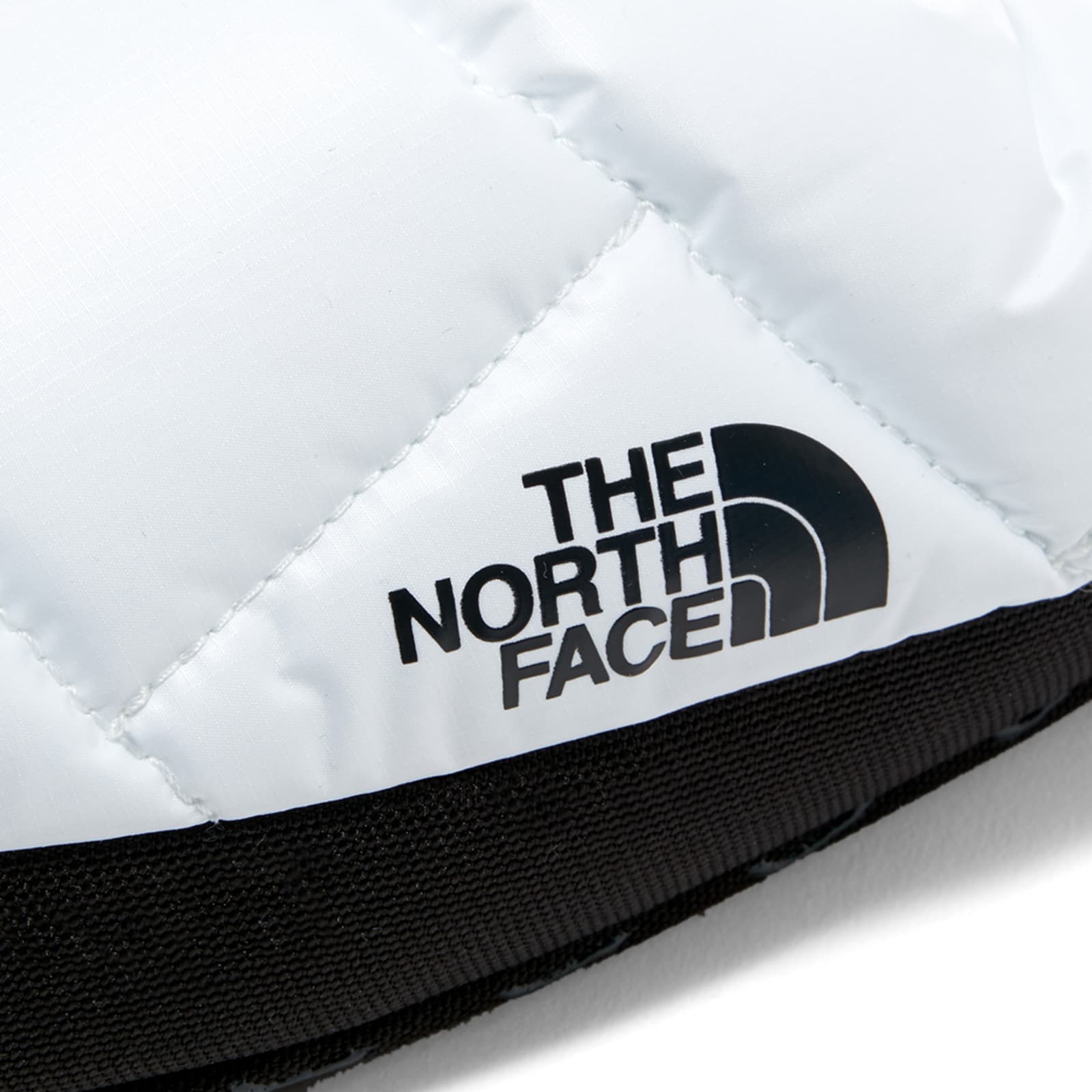 The North Face NSE Tent Mule III - White & Black