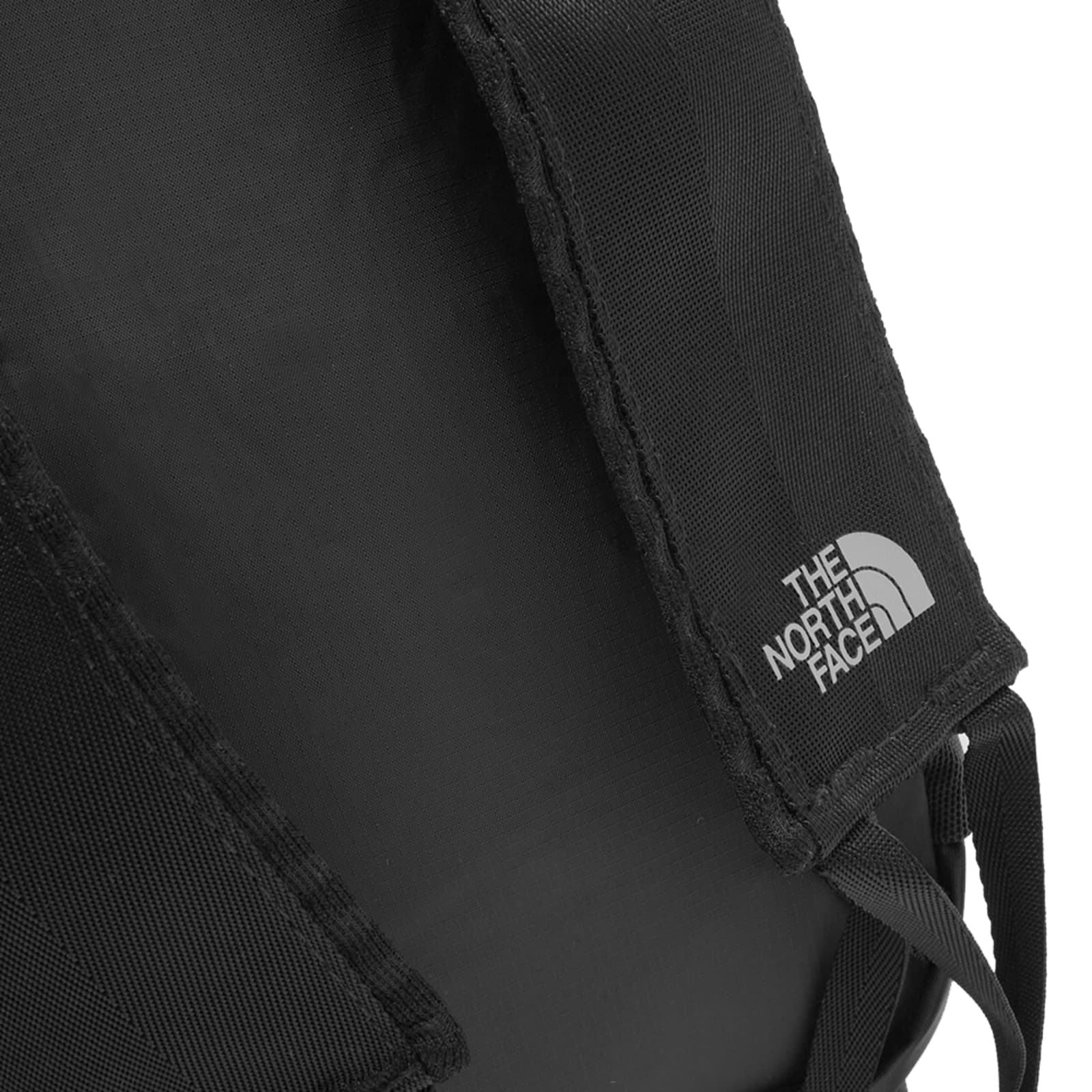 The North Face Flyweight Daypack Asphalt Grey & TNF Black END. (GB)