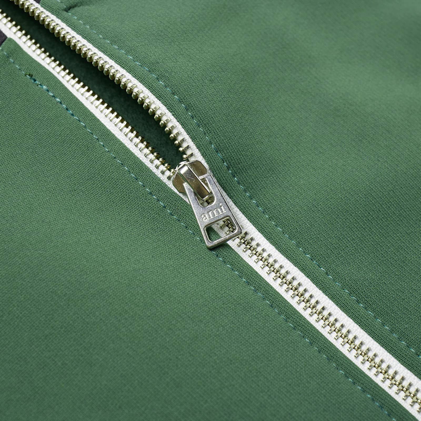 AMI Zip Through Track Top Green END. (KR)