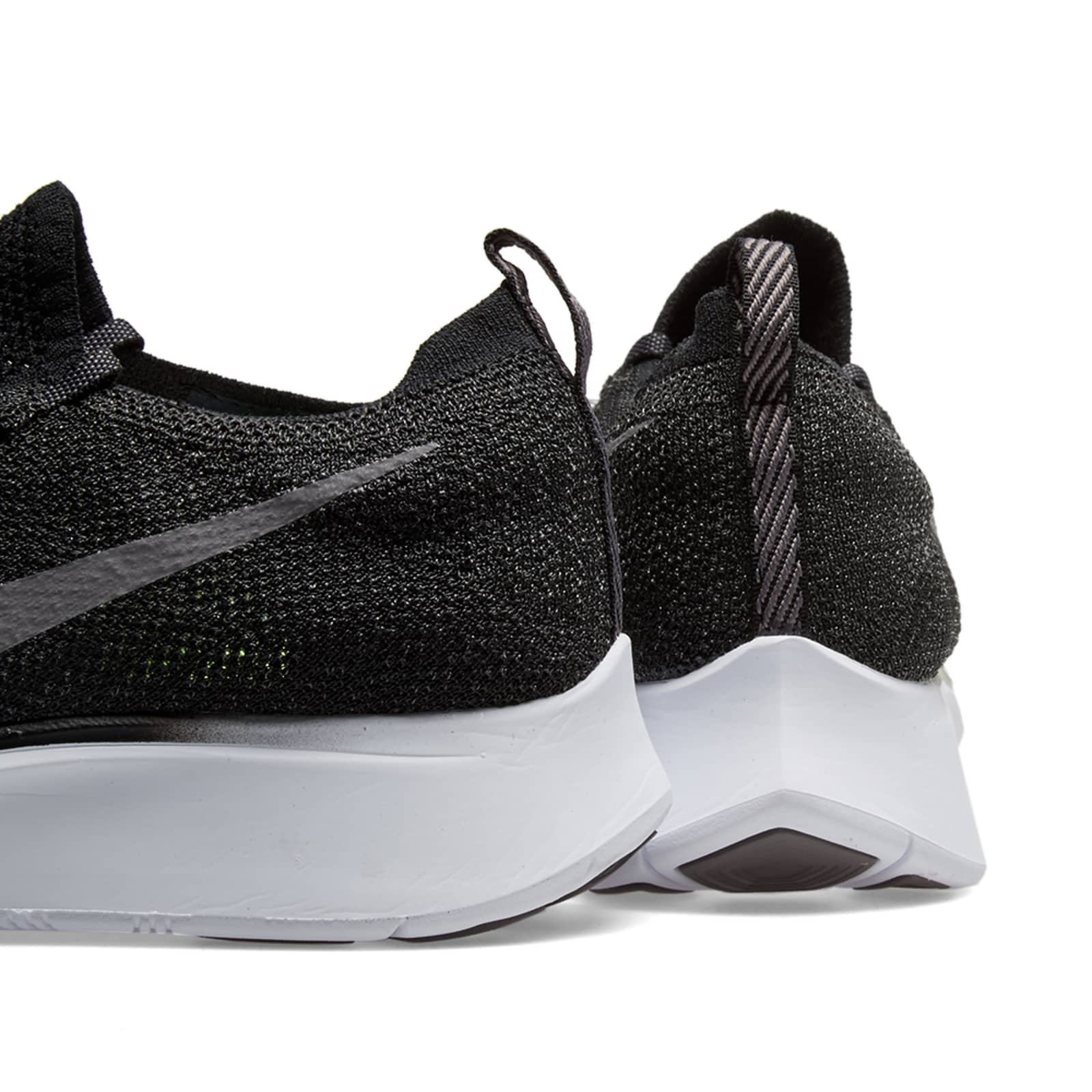 nike zoom fly flyknit women