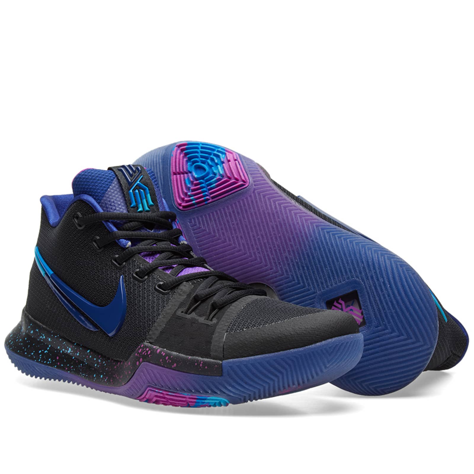 kyrie 3 moon
