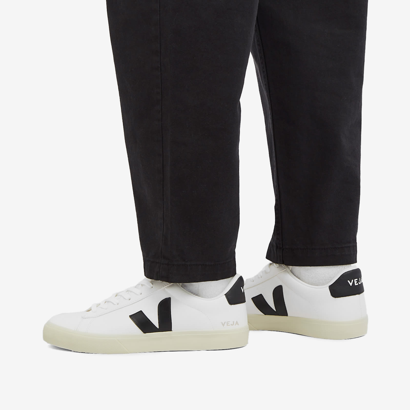 Veja Campo Sneaker - White & Black