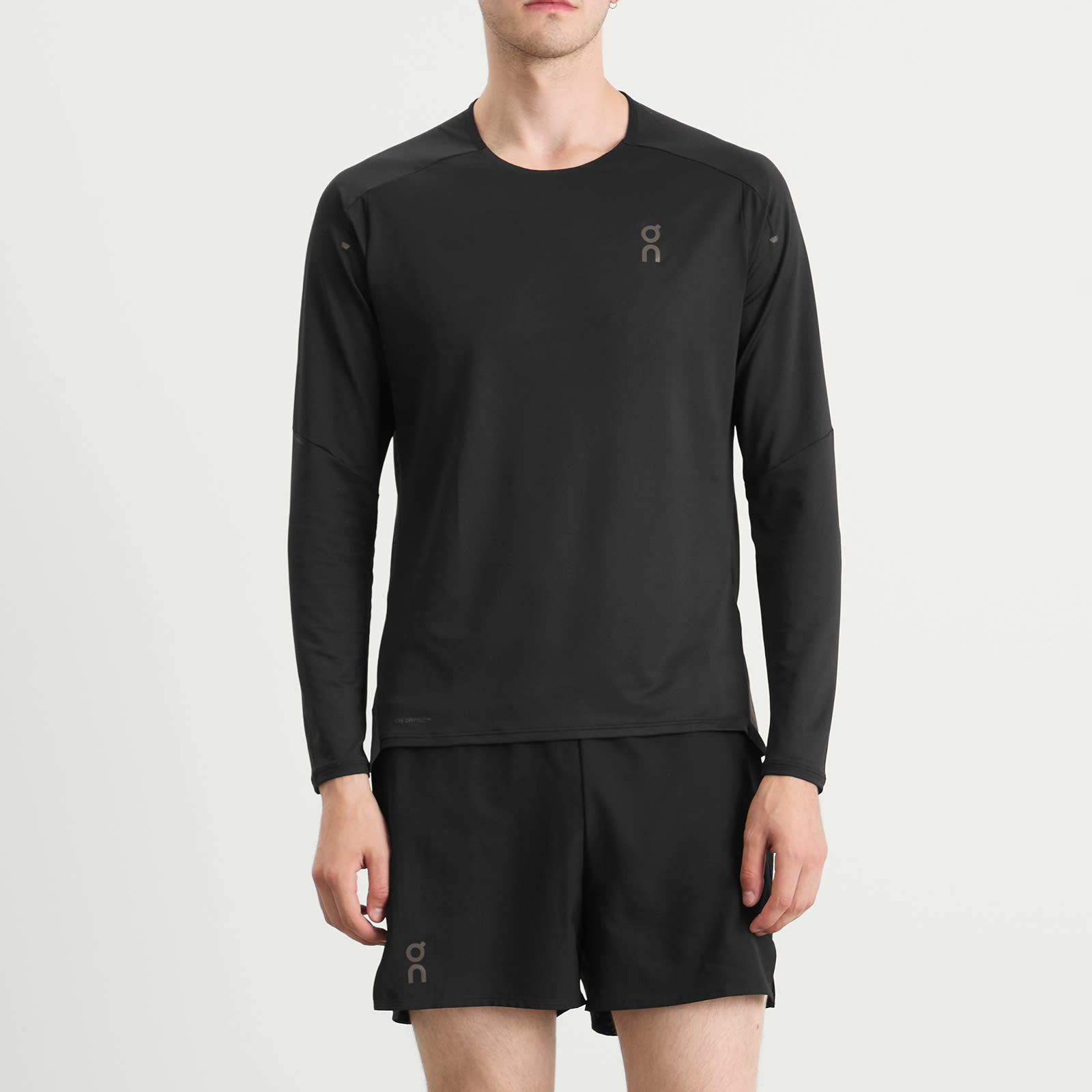 ON Performance Long Tee