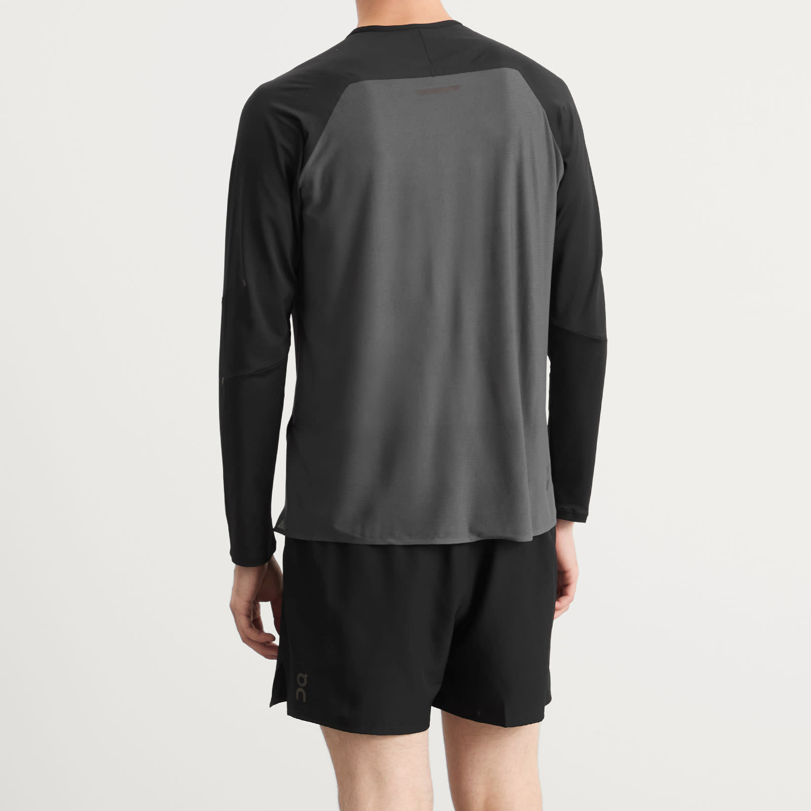 ON Performance Long Tee