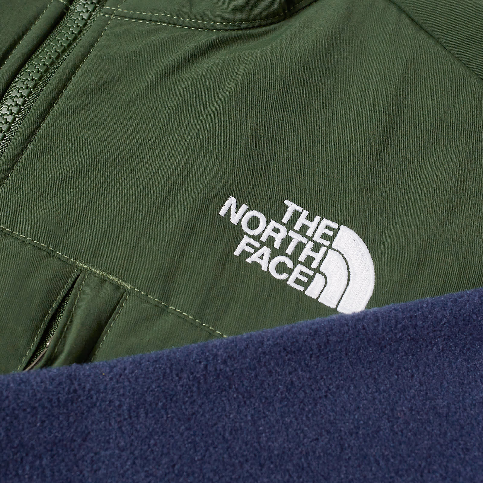 The North Face Denali Jacket Summit Navy & Pine Needle END. (AT)