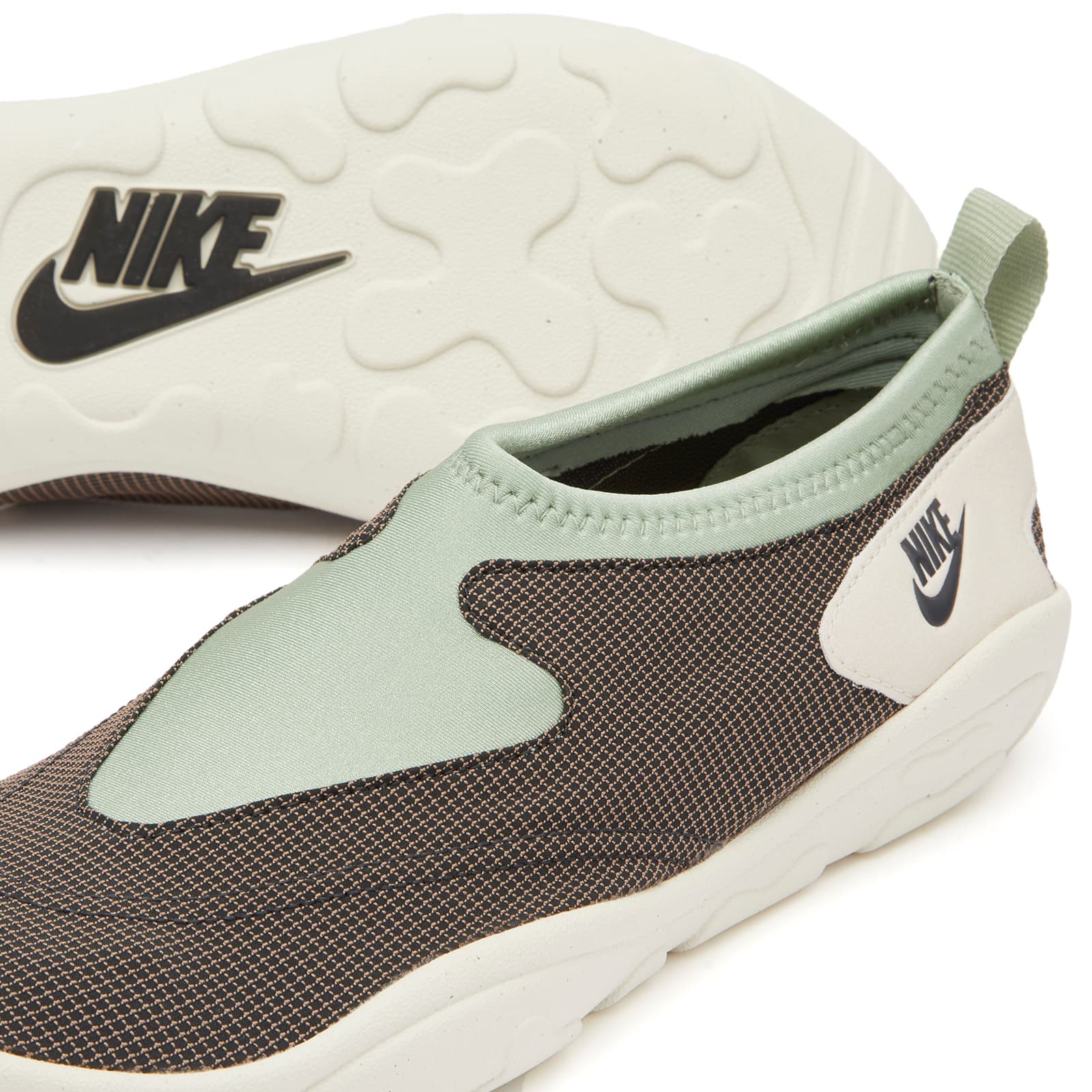 Nike Aqua Turf Sneaker