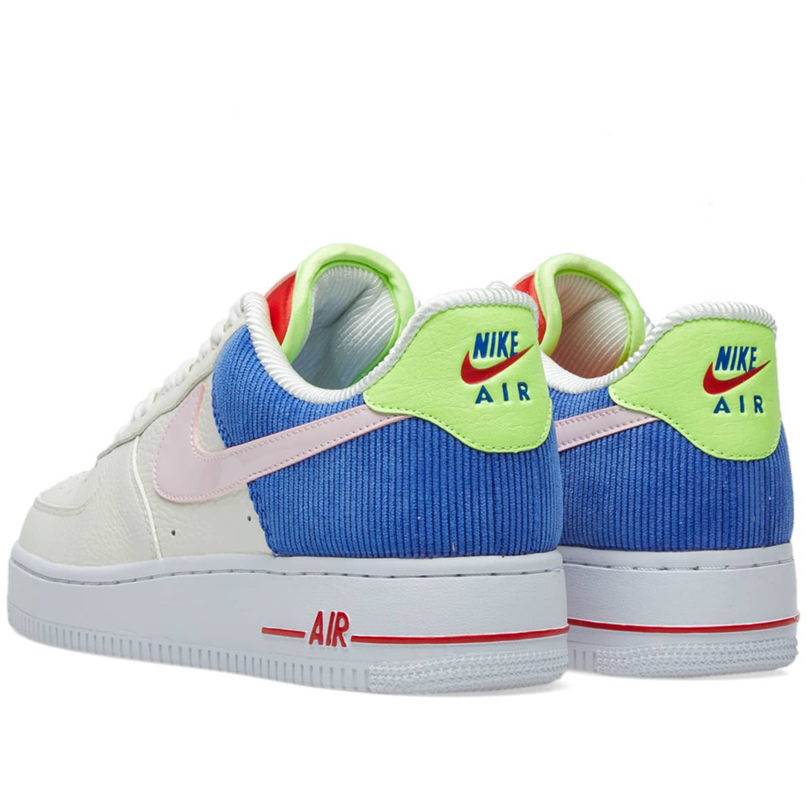 black and gray jordan 1