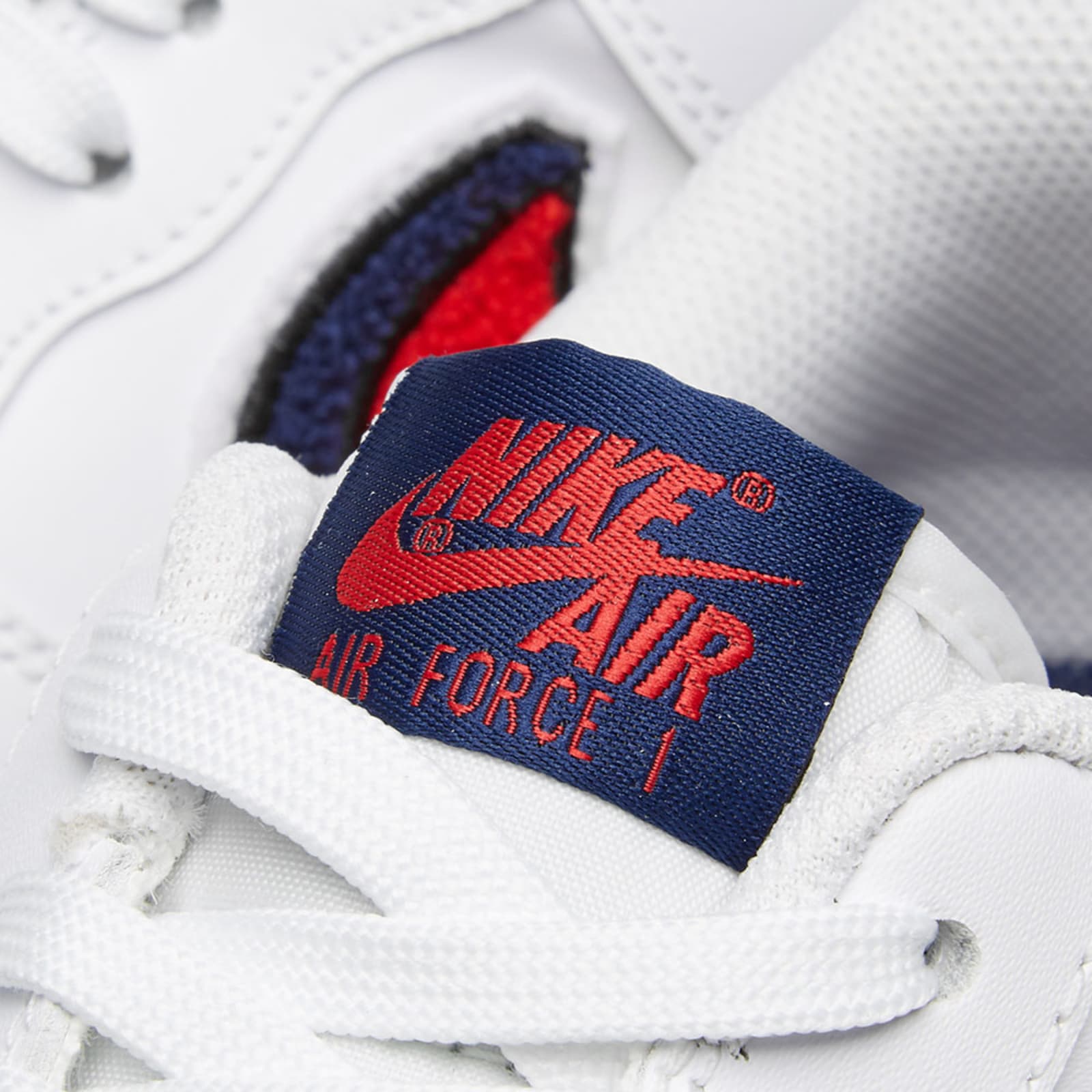 nike air force 1 07 lv8 white red