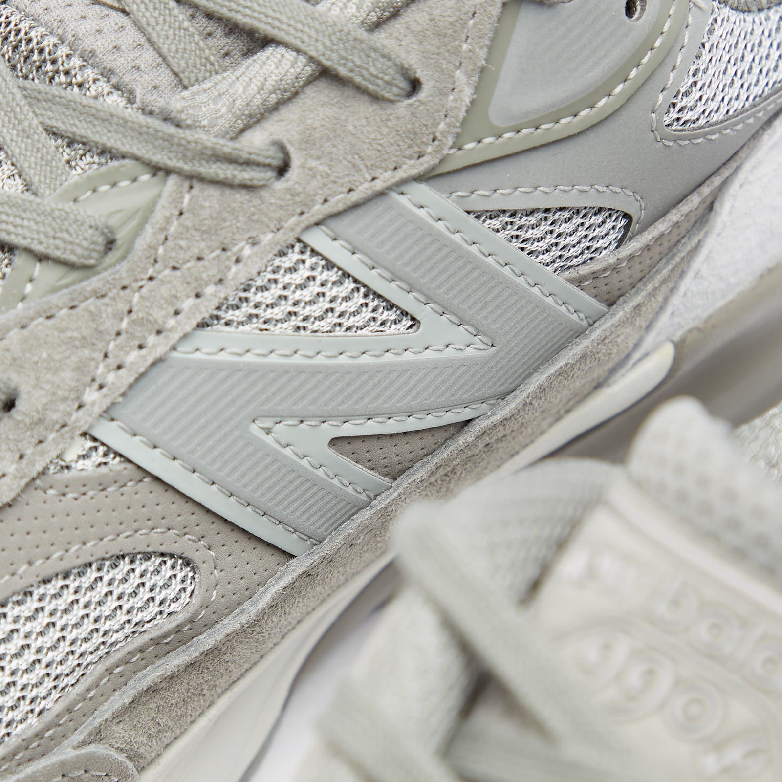 new balance x wtaps 990