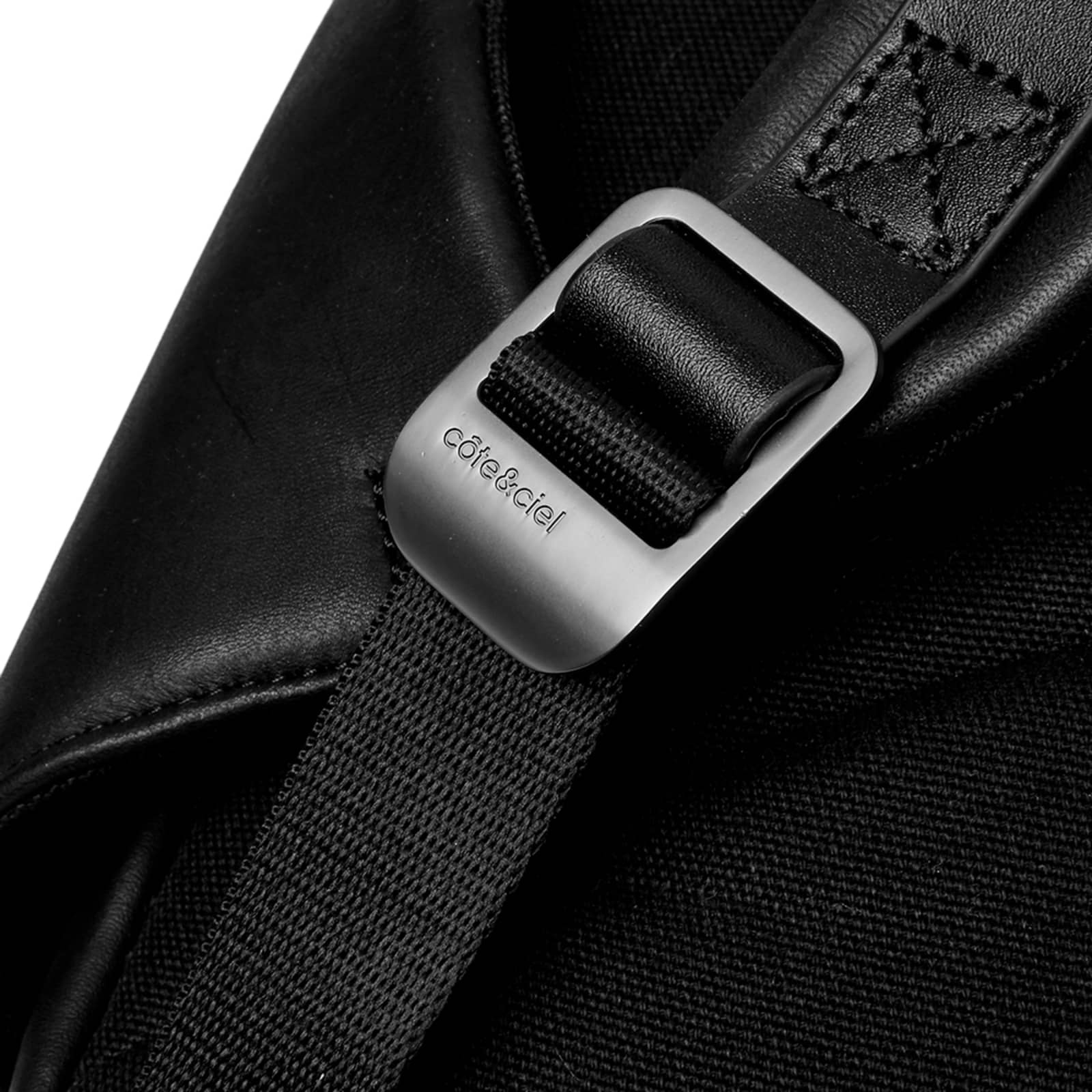 Cote&Ciel Isar M Alias Rucksack Agate Black END. (US)