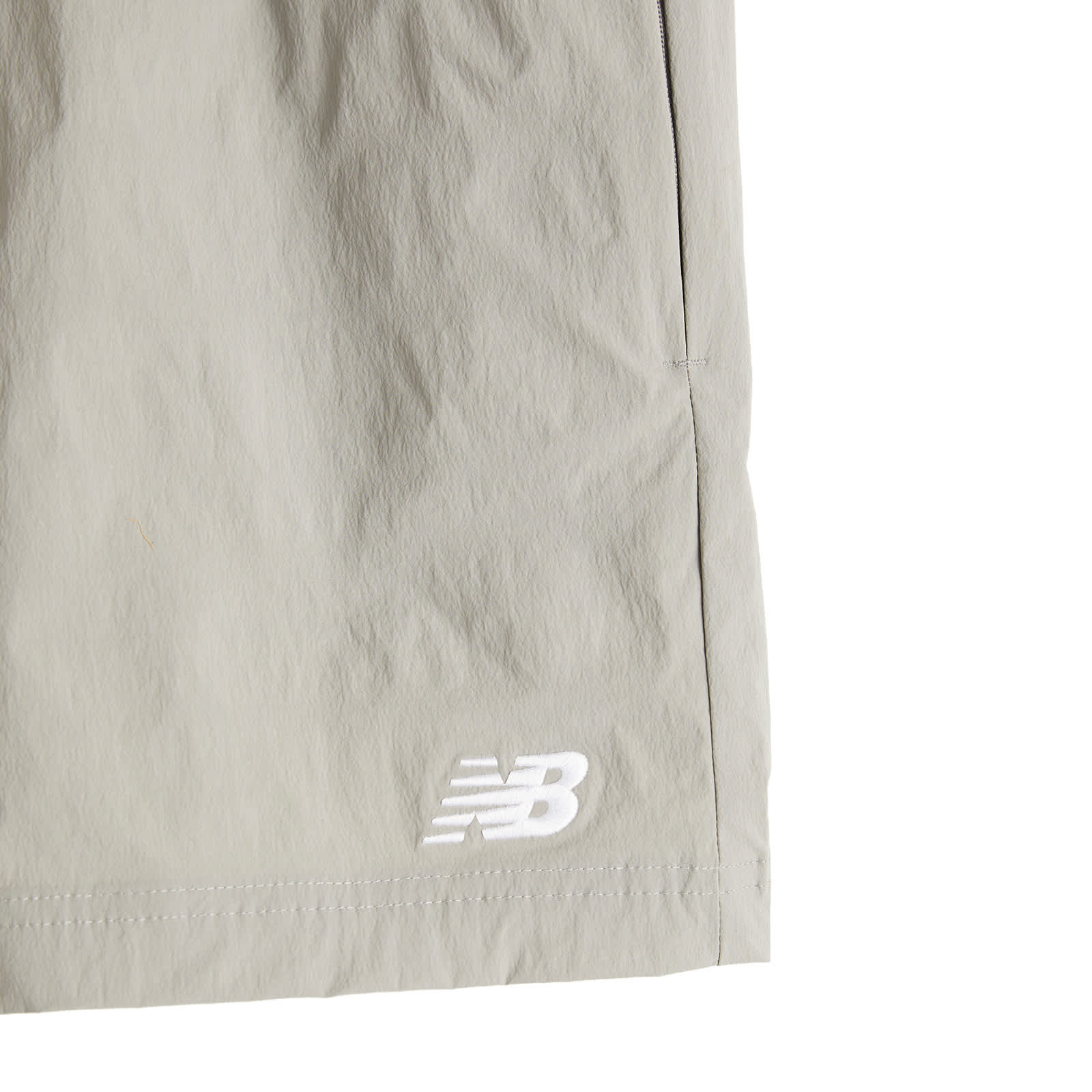 NEW BALANCE AT Woven Short