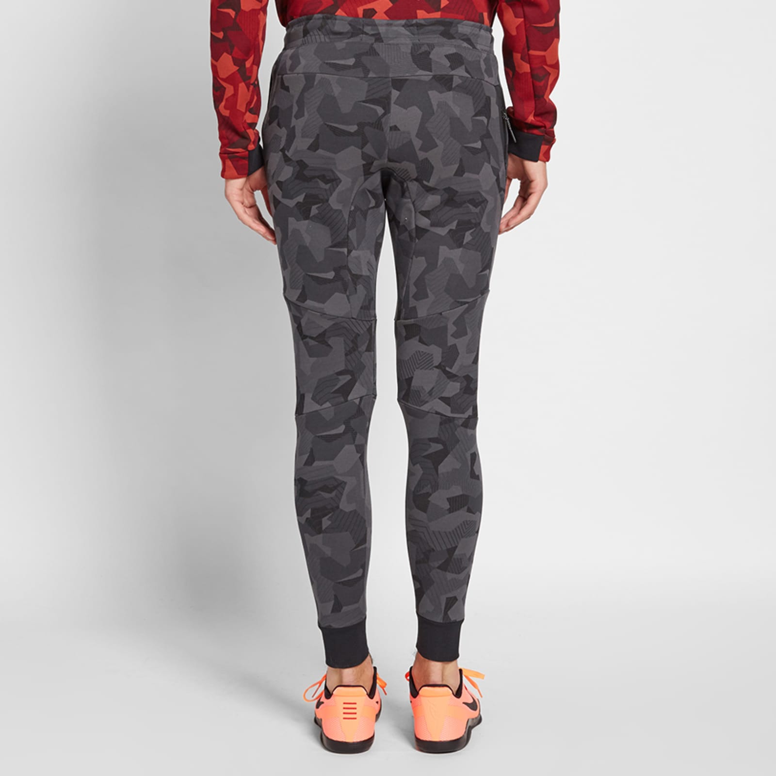 Nike Tech Fleece Camo Jogger Anthracite & Black END. (US)