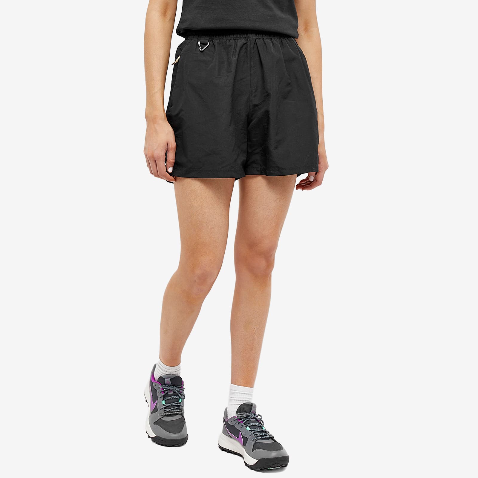 short nike acg