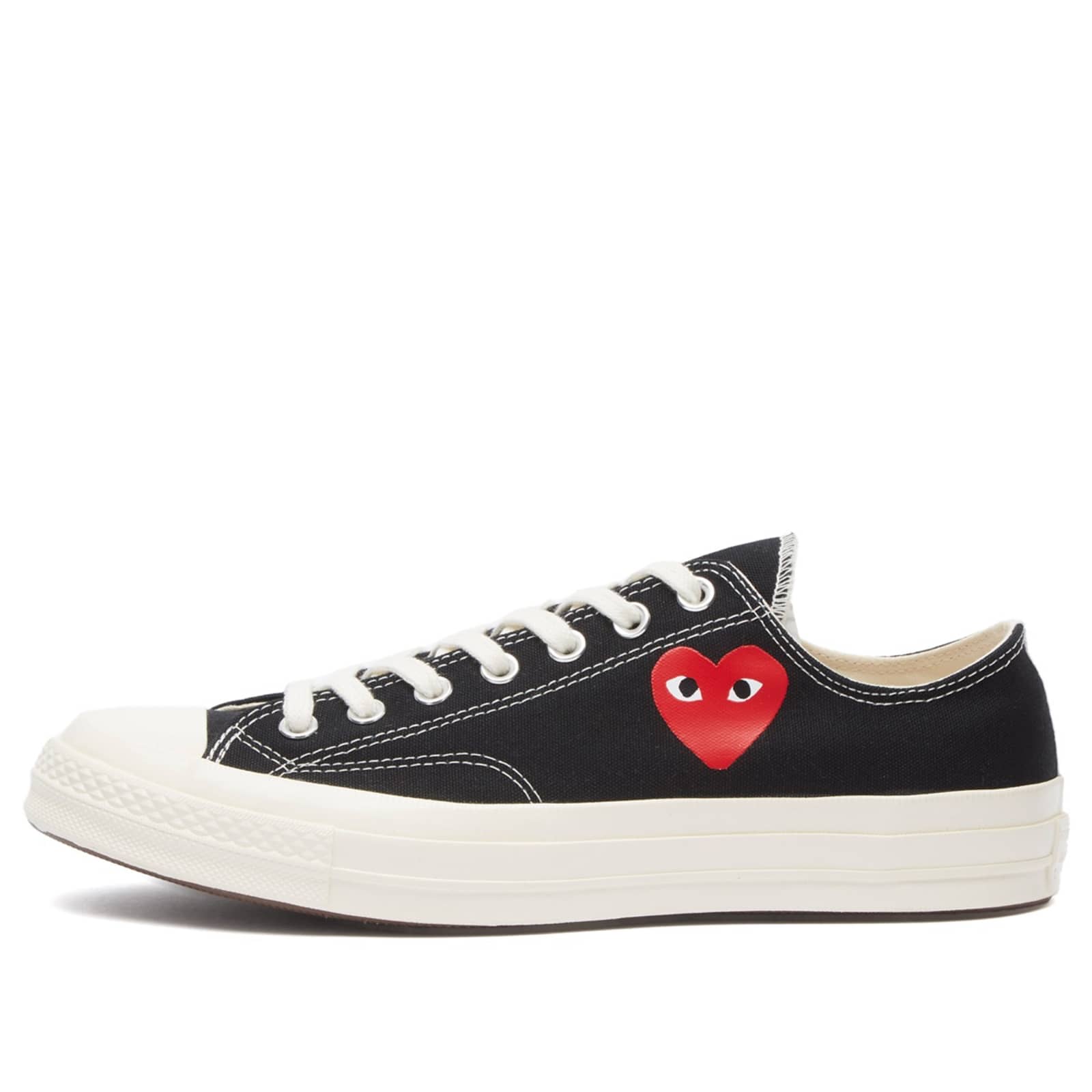 Comme des Garçons Play x Converse Chuck Taylor Red Heart 197 - Black