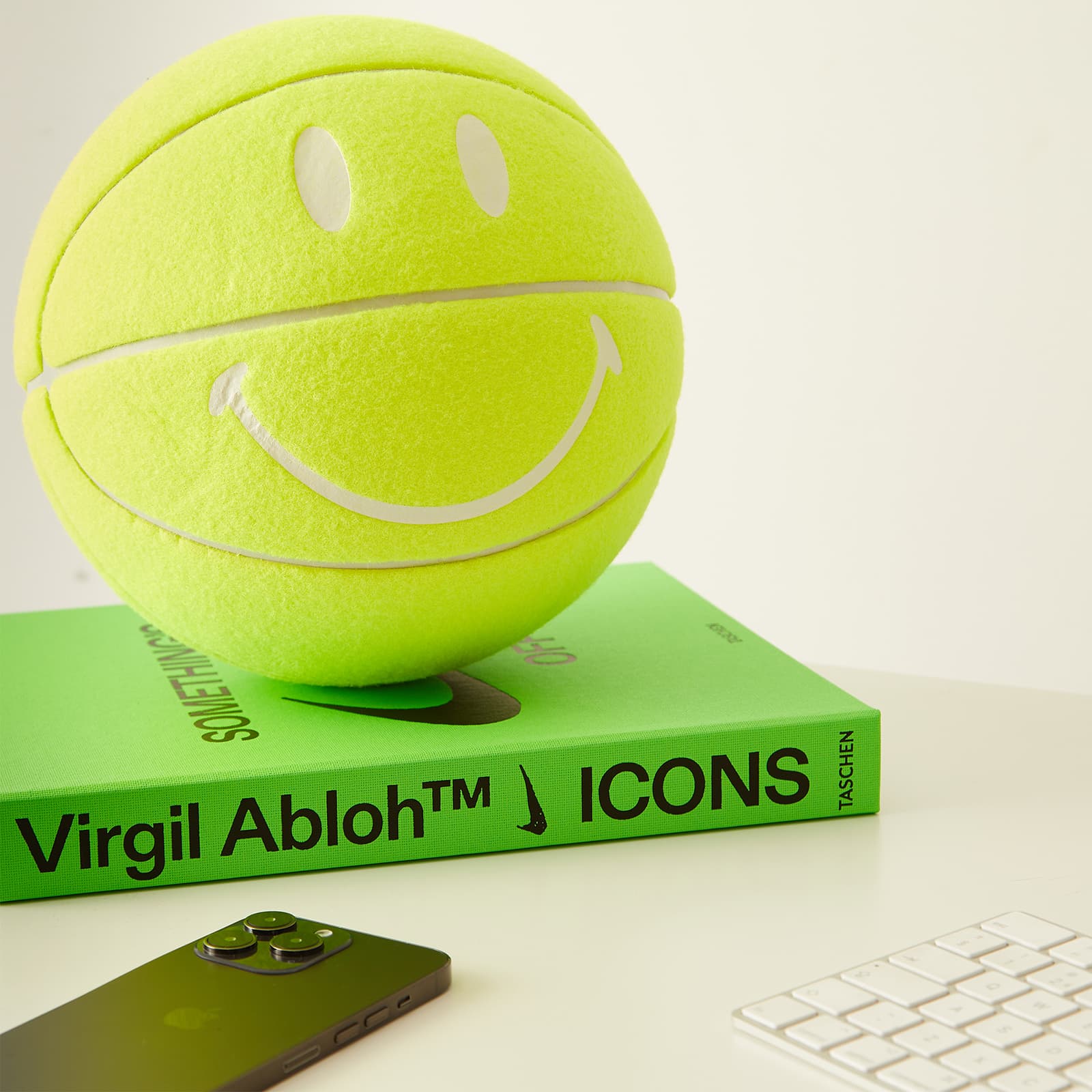 MARKET Smiley Tennis Basketball Green END HK market-smiley-tennis-basketball-green-end-hk