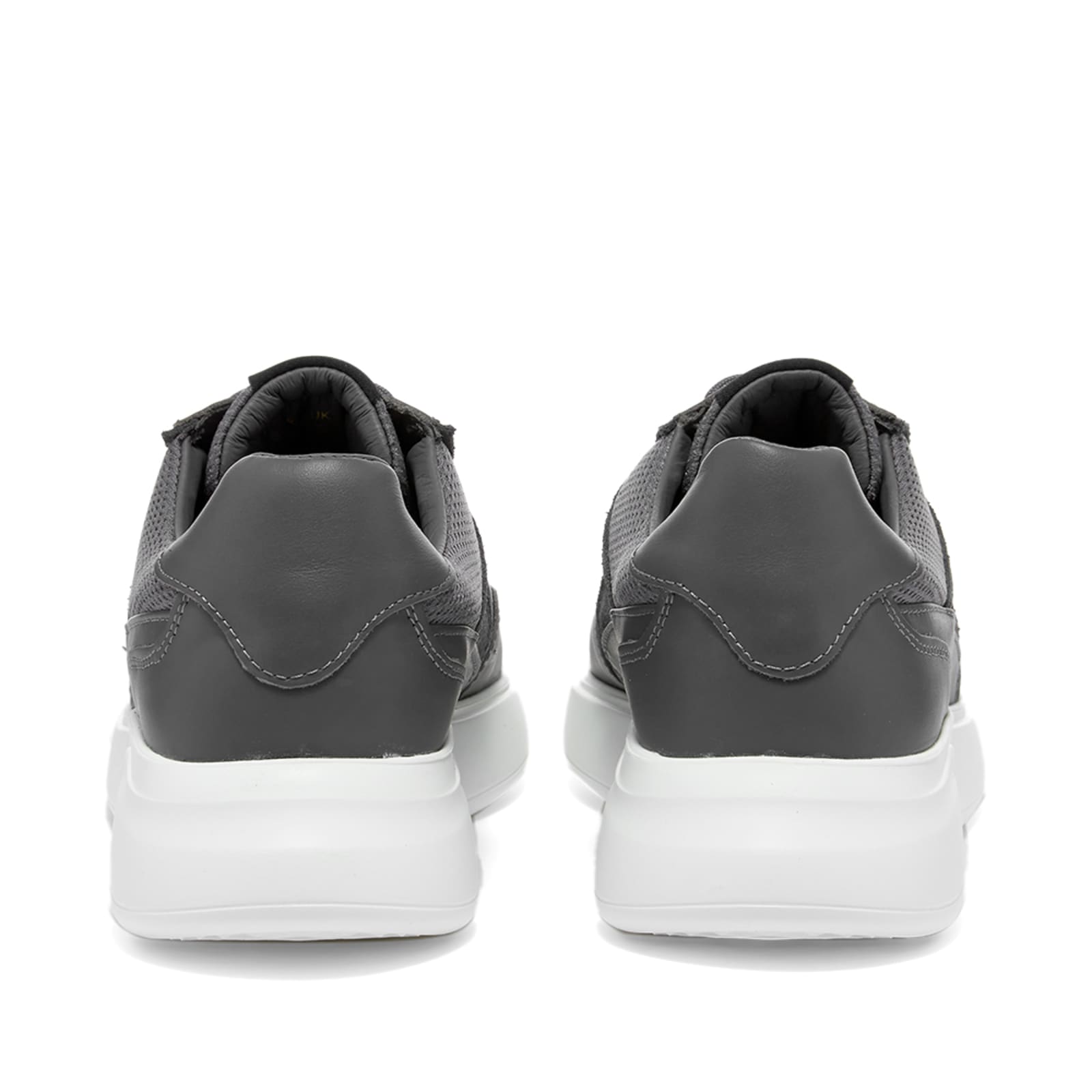 axel arigato genesis grey