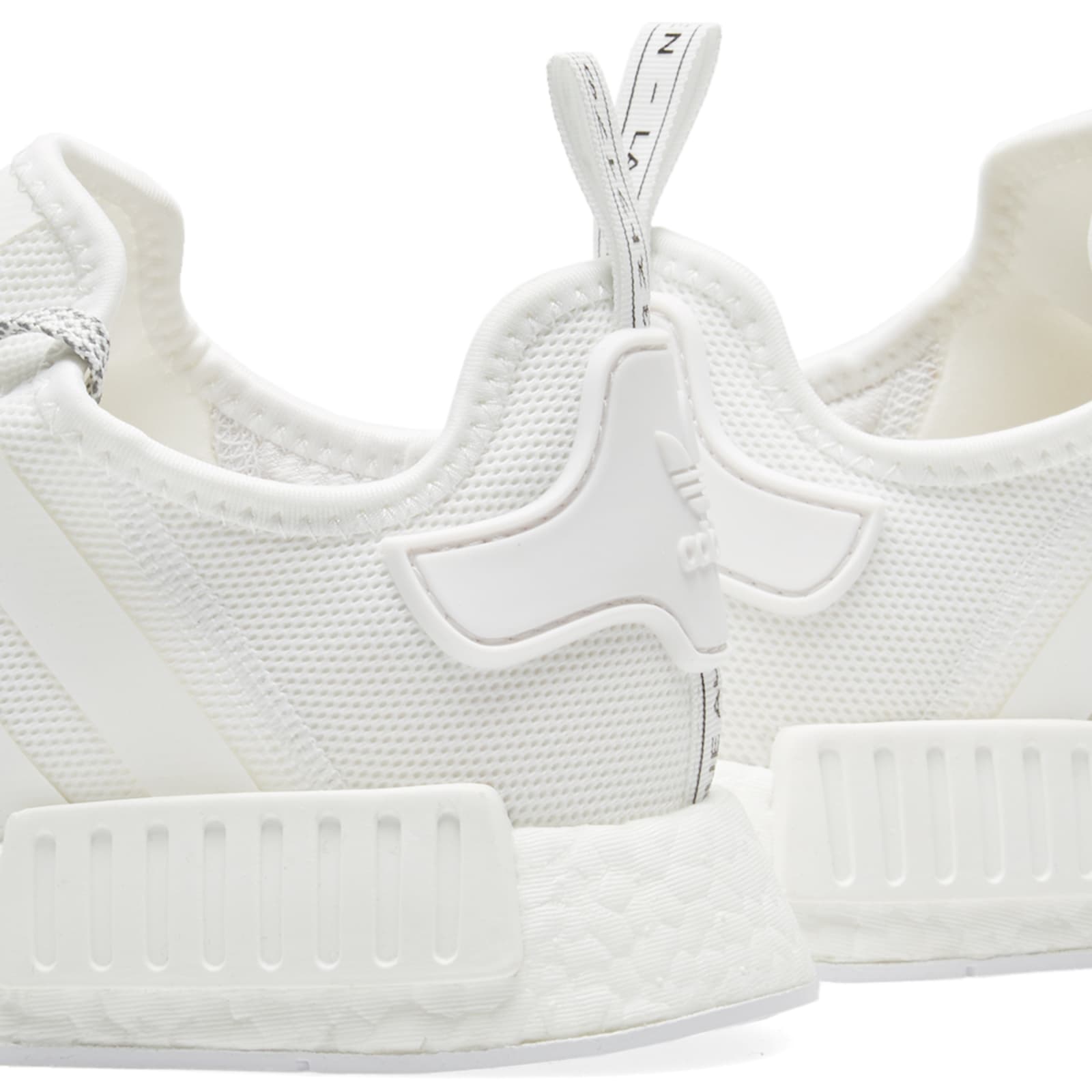 nmd r1 white