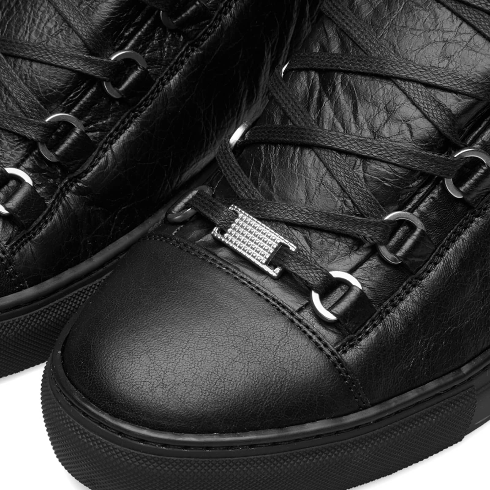 balenciaga arena low mens black