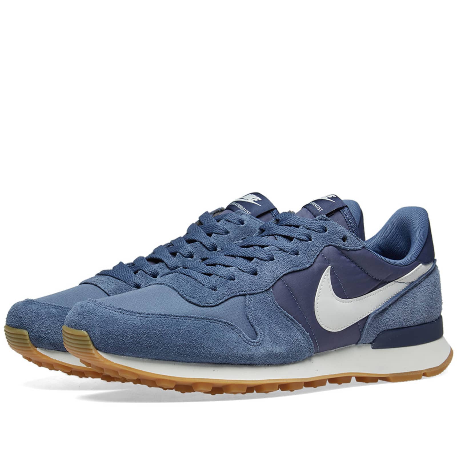 internationalist nike beige