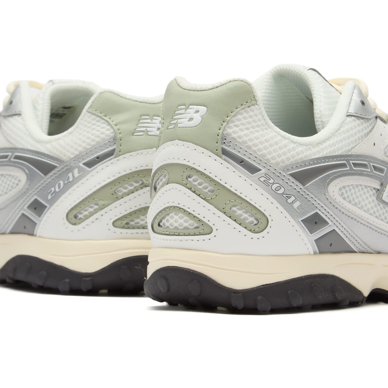New Balance 204L Sneaker