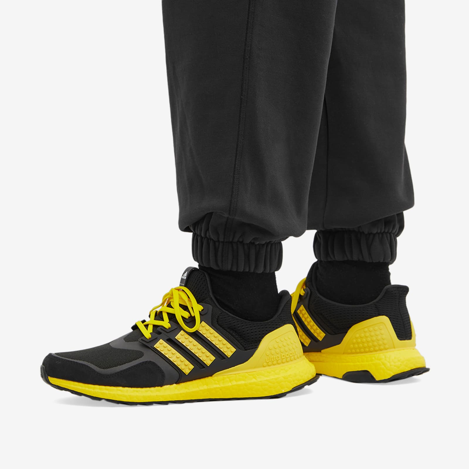 Adidas Ultraboost DNA x Lego Colors - Core Black & Yellow