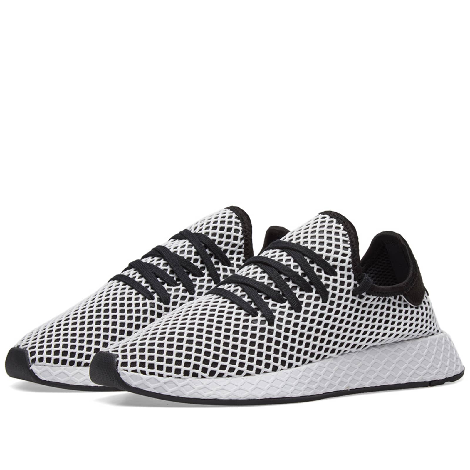 deerupt runner black