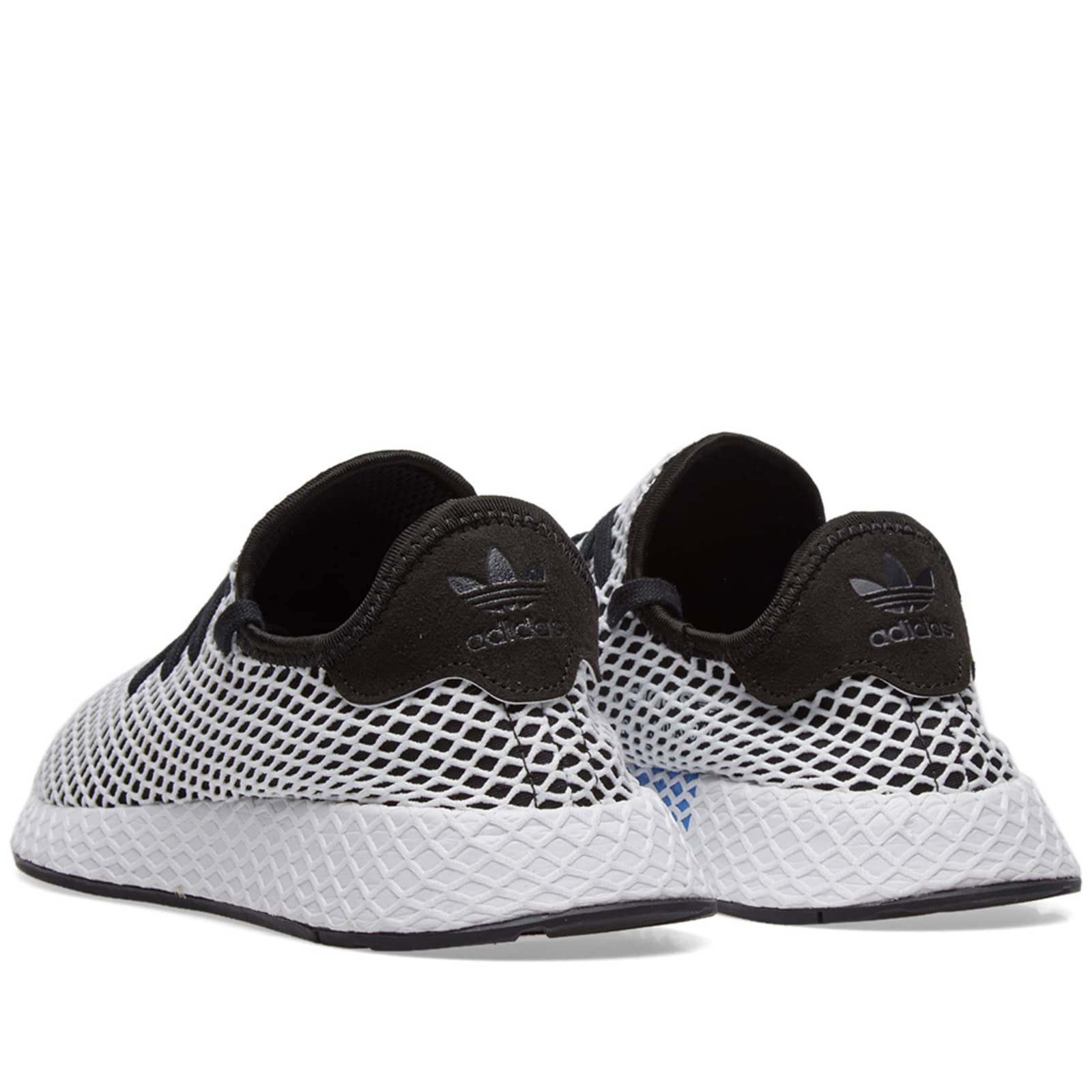 deerupt runner black