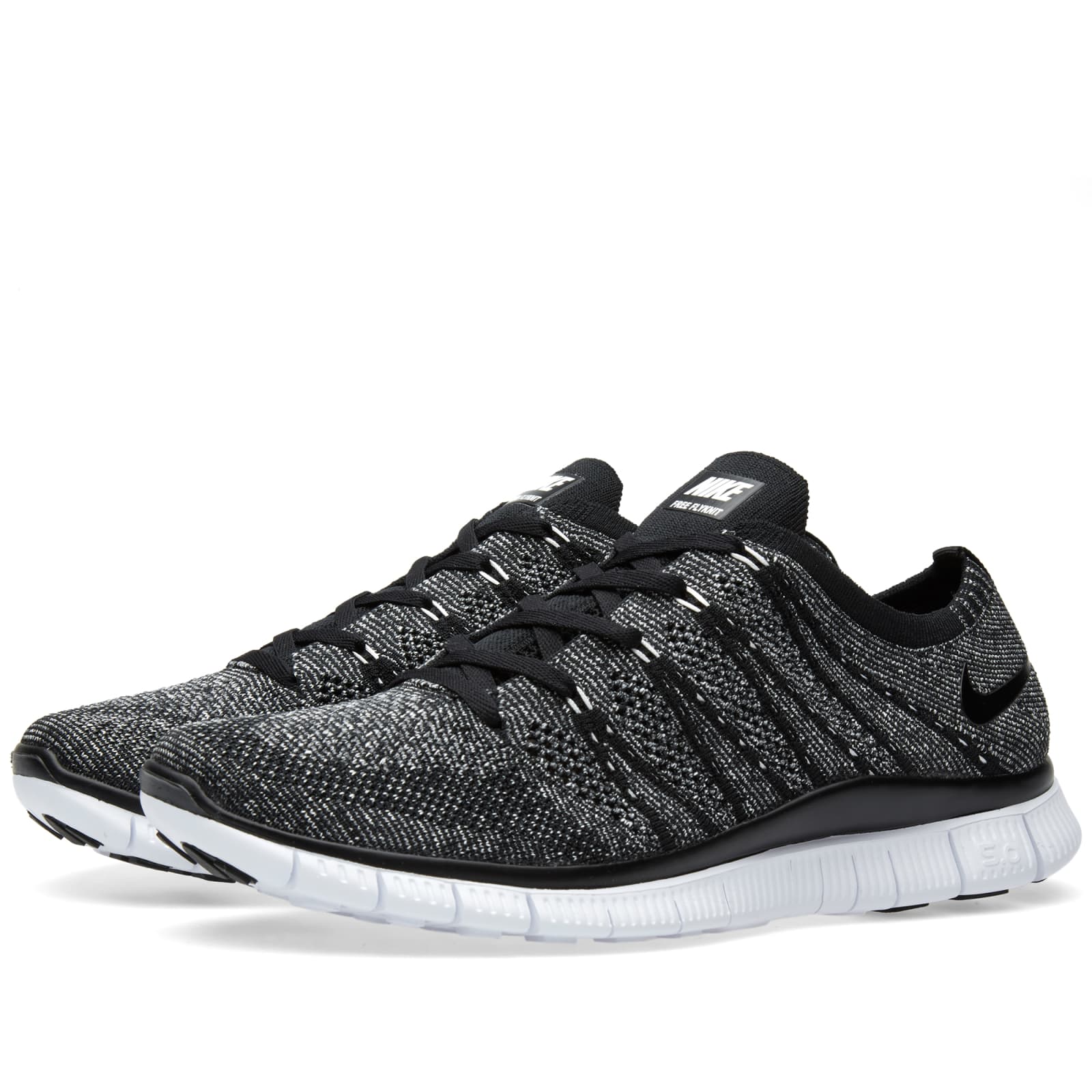 nike free black and white