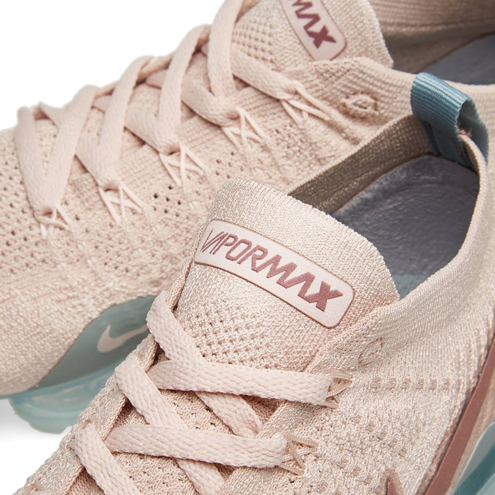 vapormax flyknit 2 particle beige