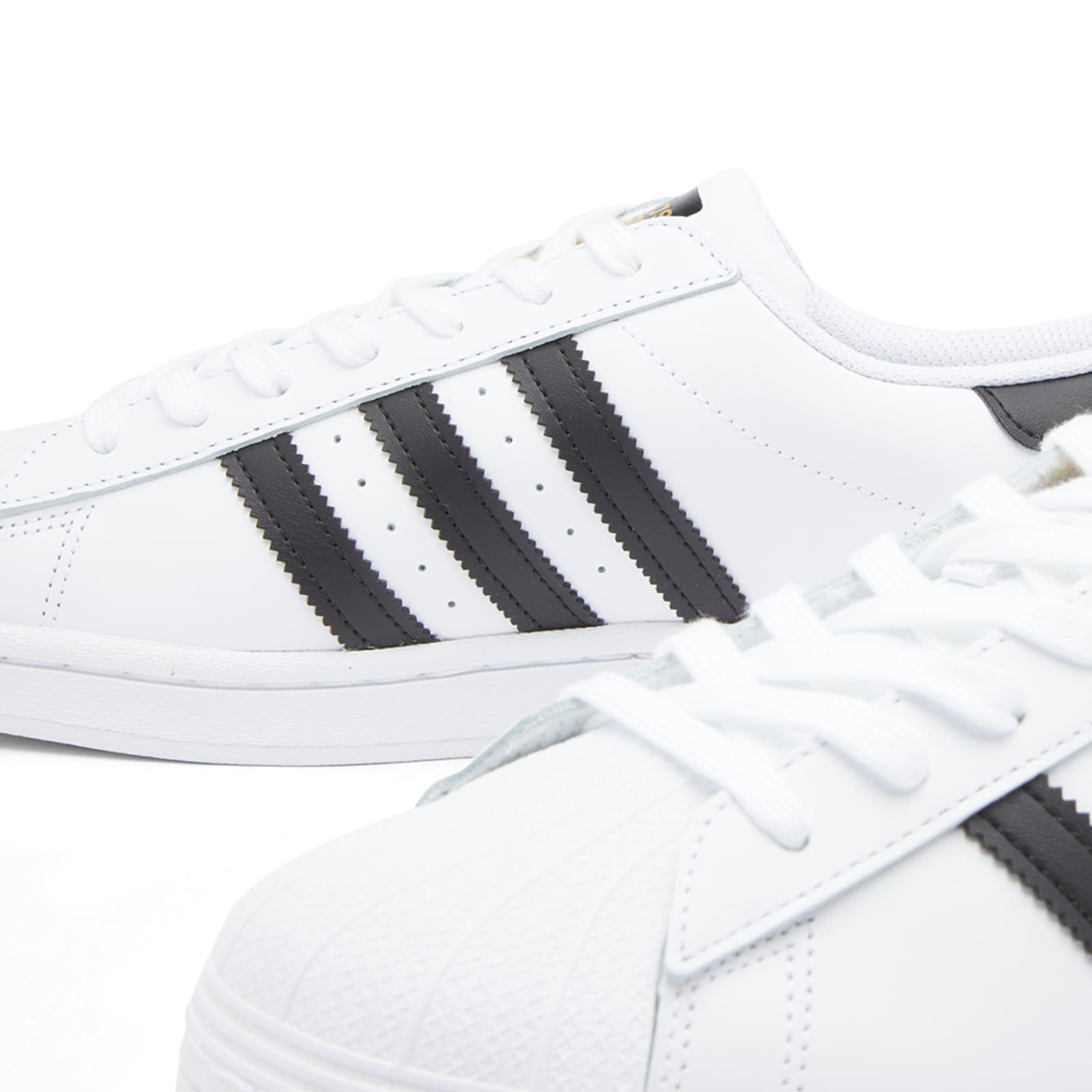 superstar black white