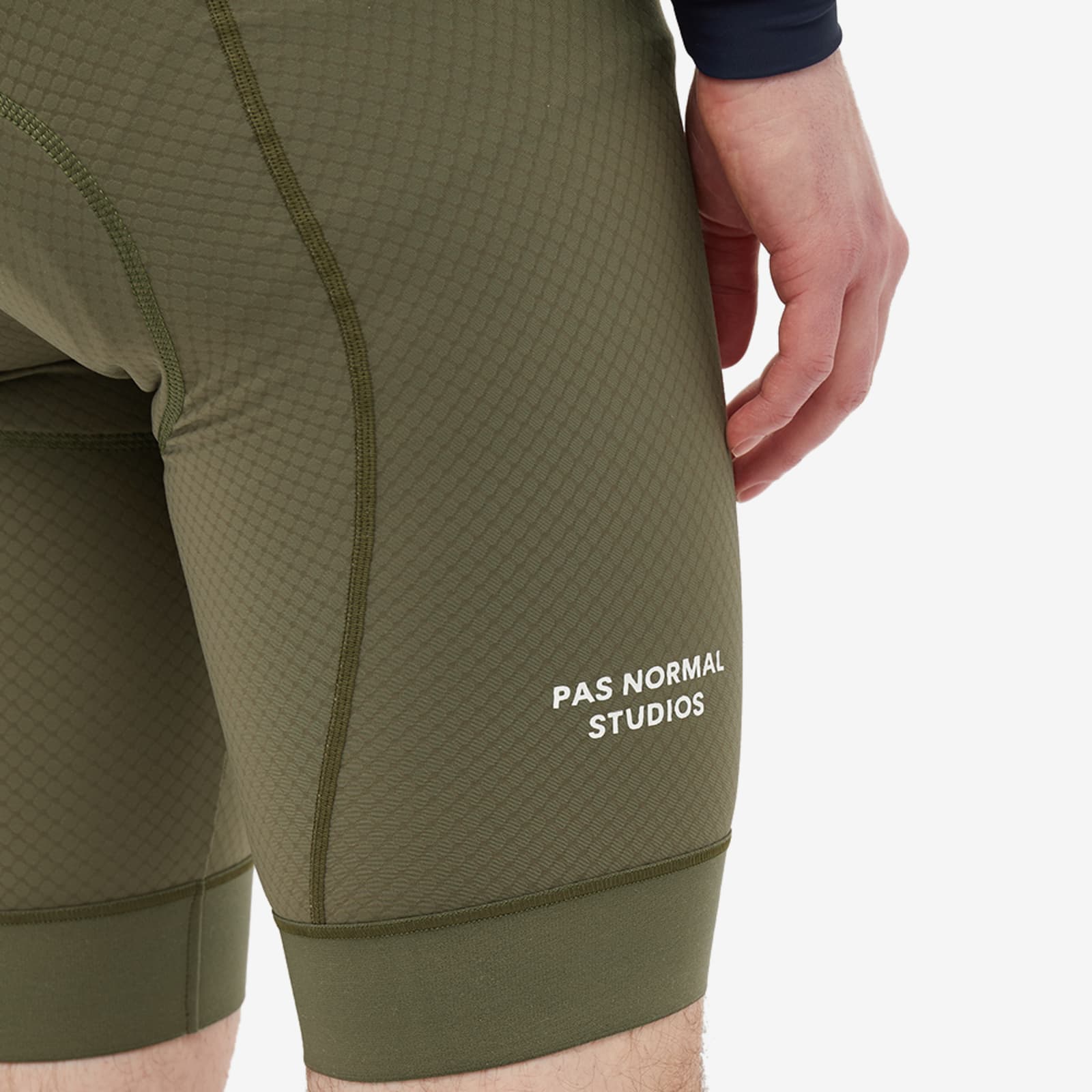 Pas Normal Studios Essential Bib Earth END. (US)