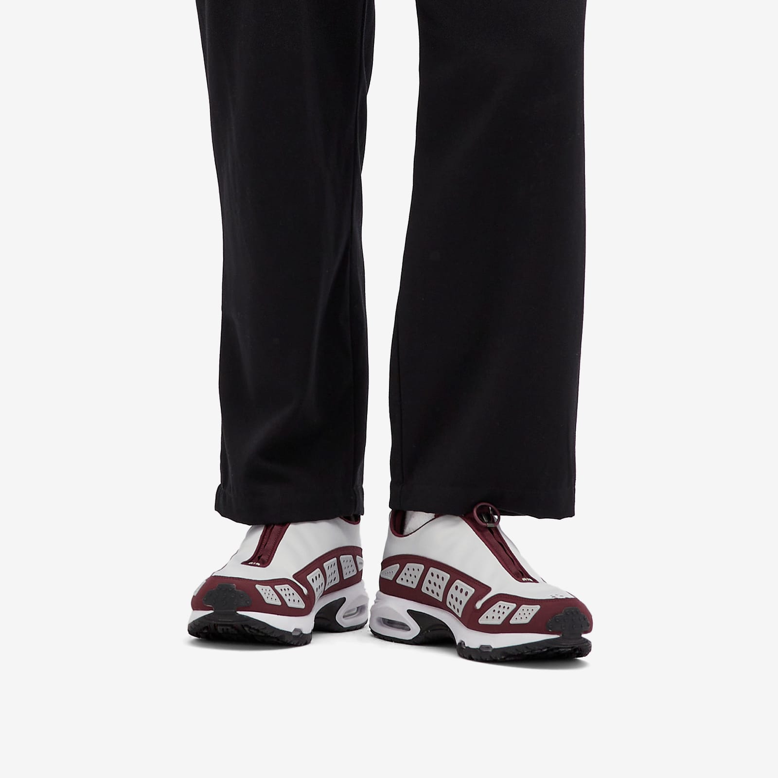 Nike Air Max SNDR W Sneaker Dust, Maroon & White END. (GB)