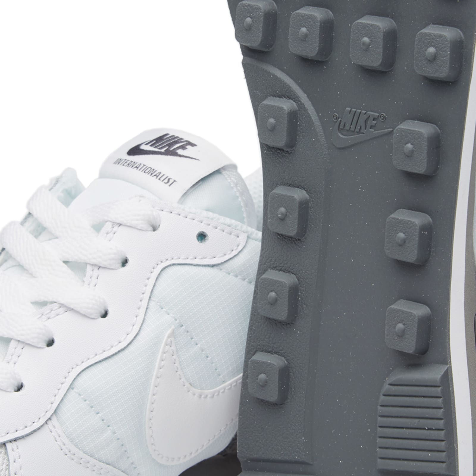 nike internationalist women black and white